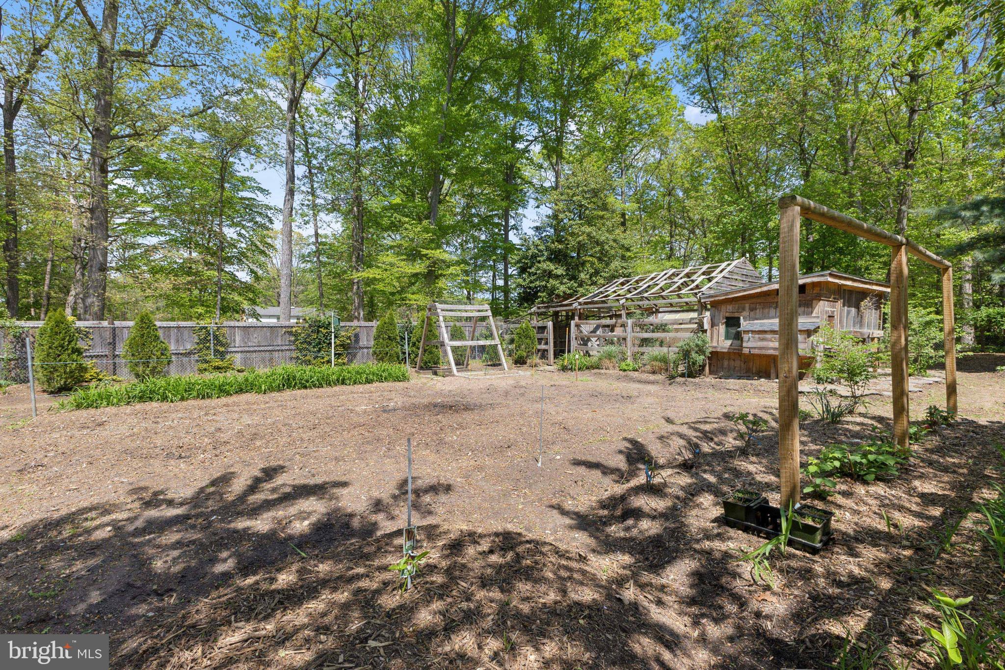 BROOKWOOD ESTATES - Residential