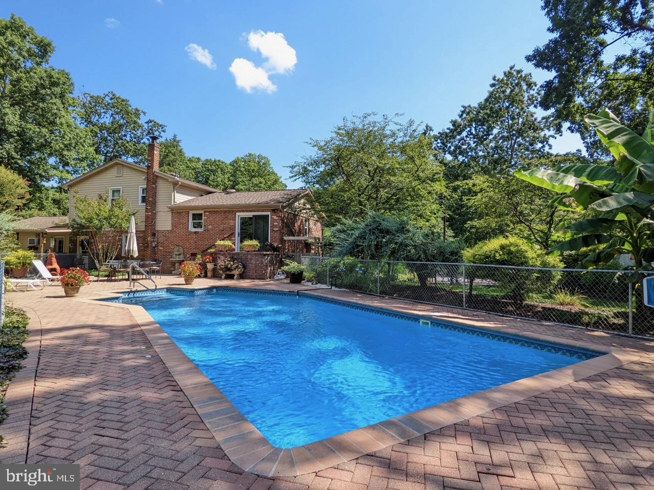 BROOKWOOD ESTATES - Residential