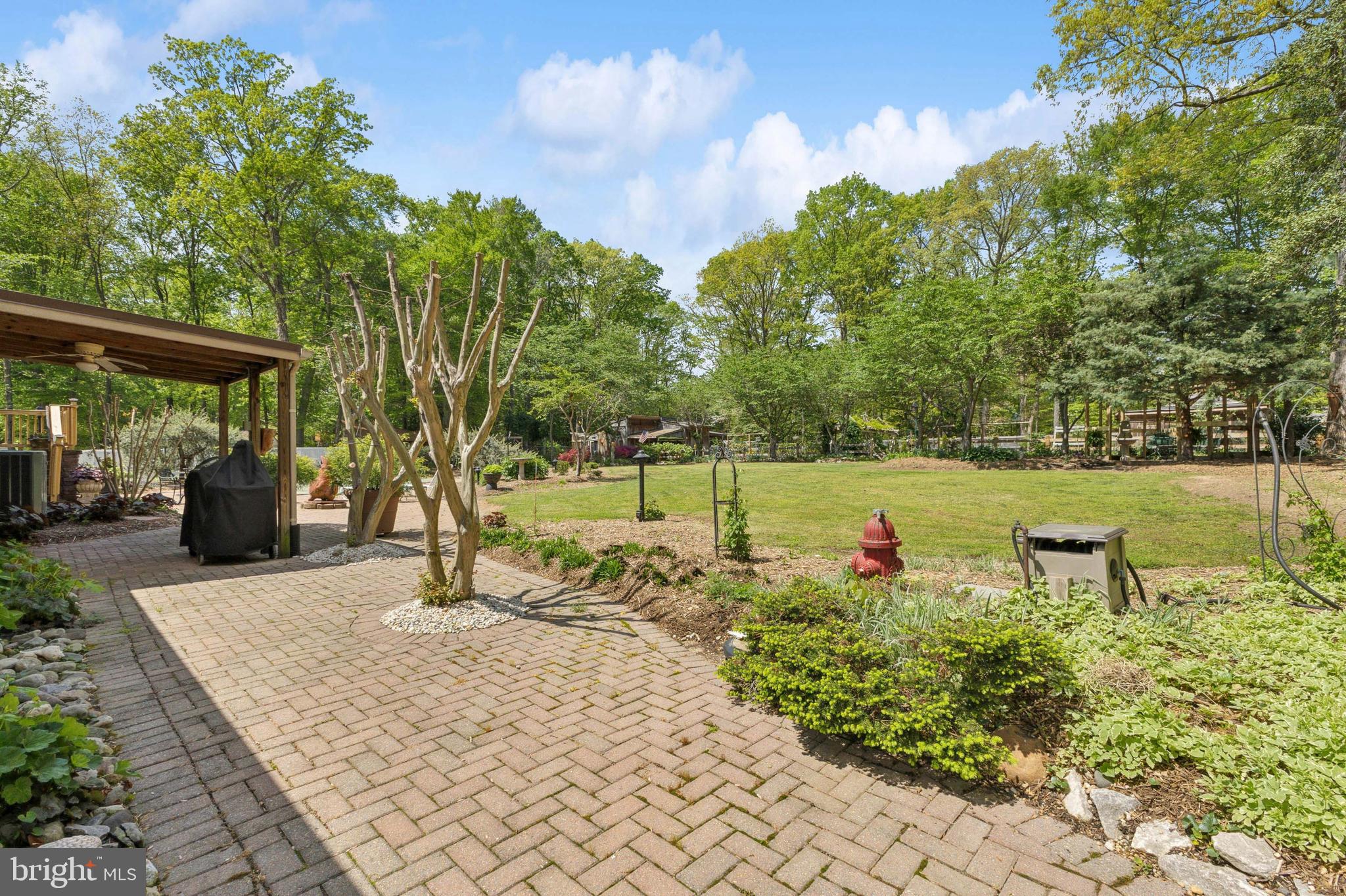 BROOKWOOD ESTATES - Residential