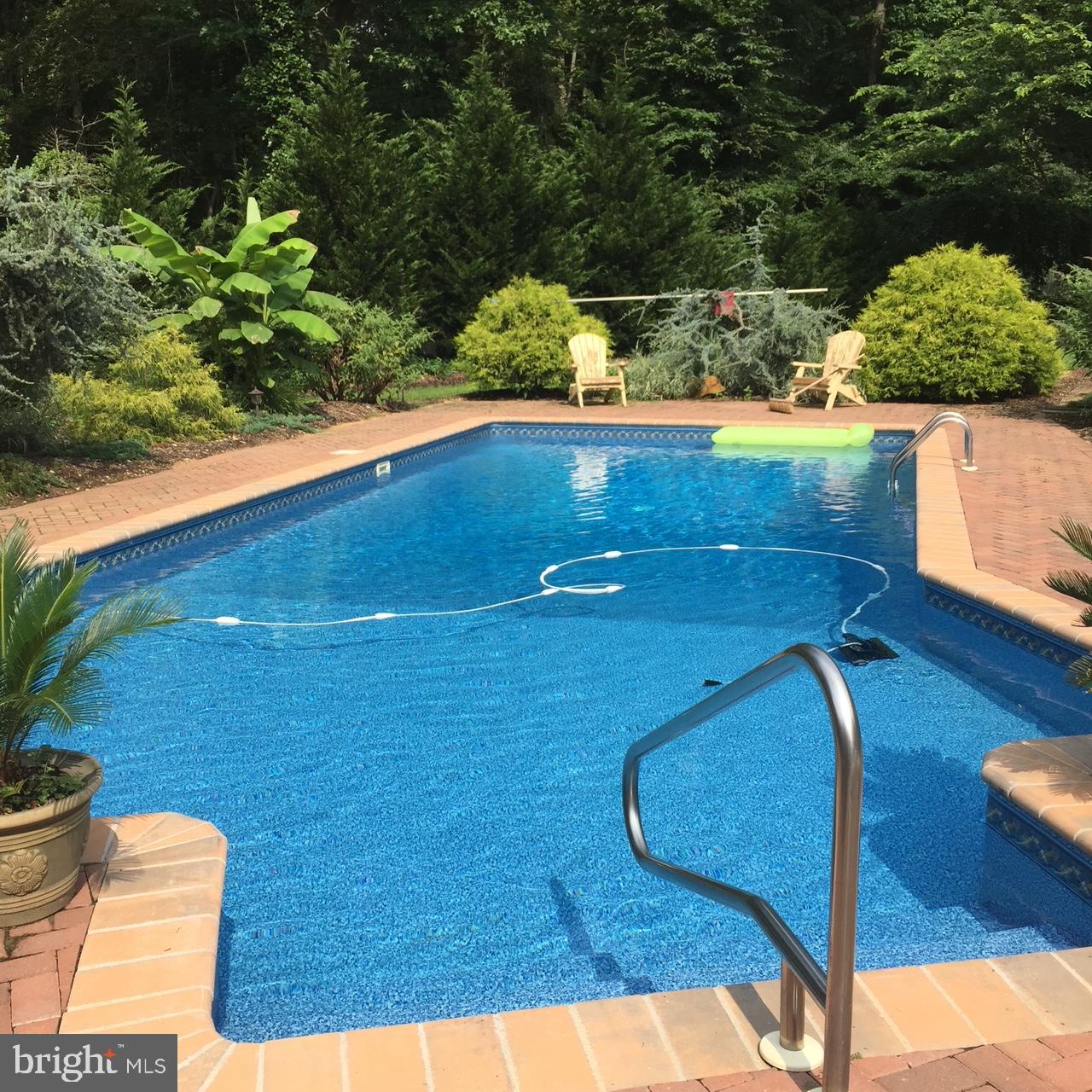 BROOKWOOD ESTATES - Residential