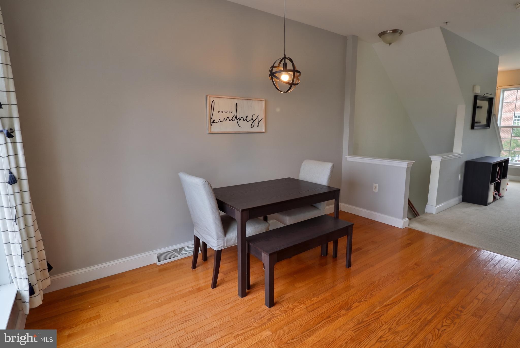 FLORIN HILL - Residential