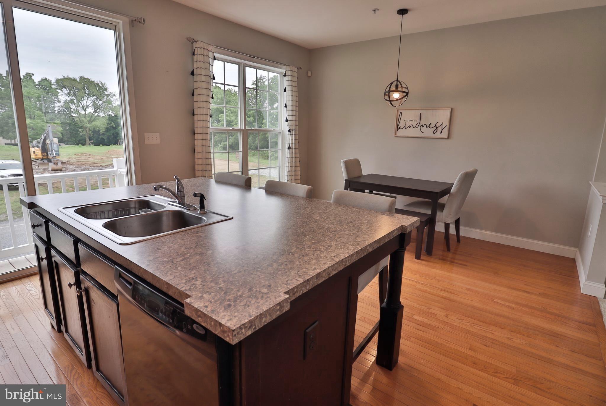 FLORIN HILL - Residential