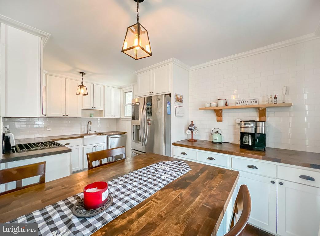 ARDSLEY - Residential