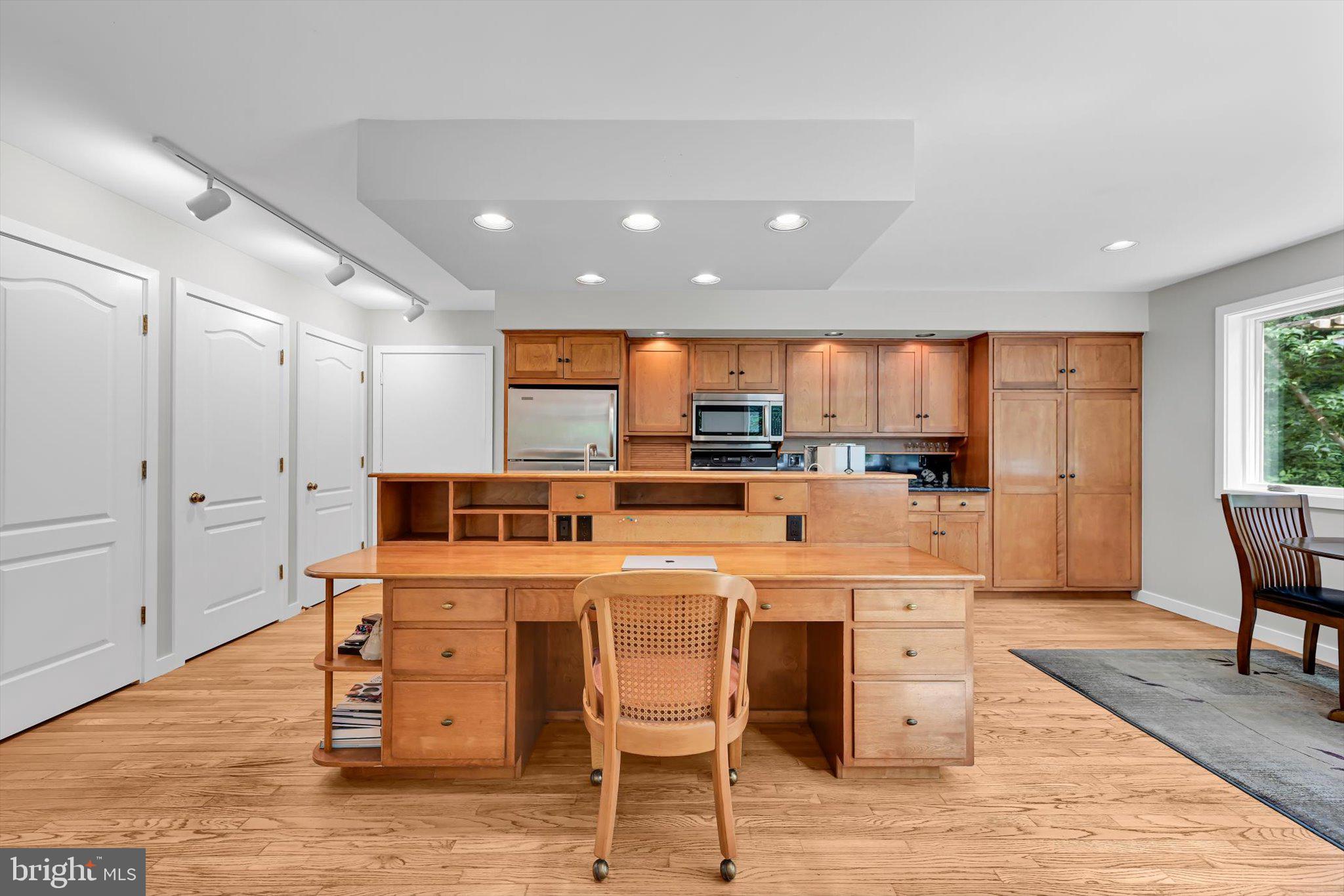 TIMBER VILLA - Residential
