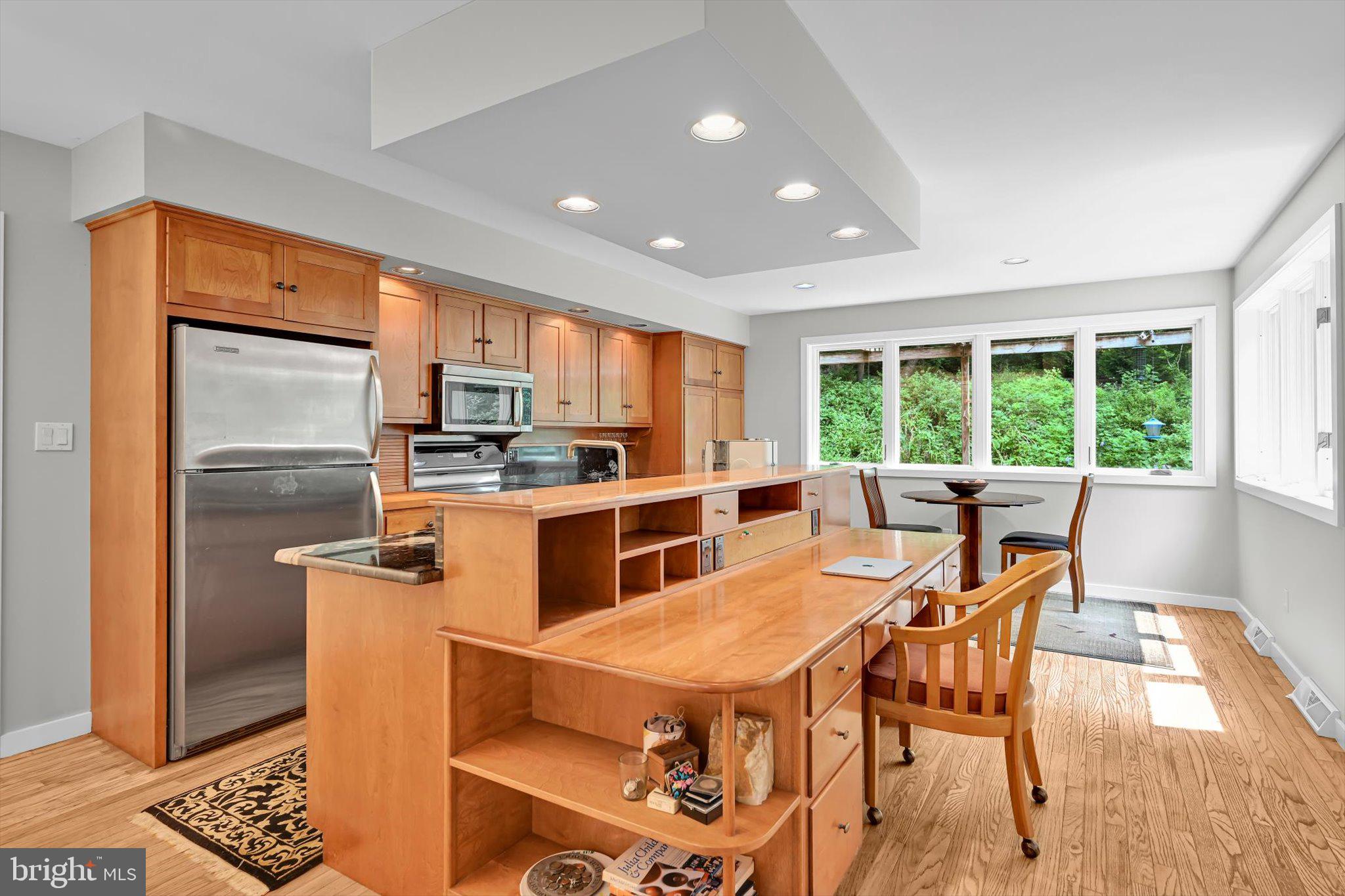TIMBER VILLA - Residential