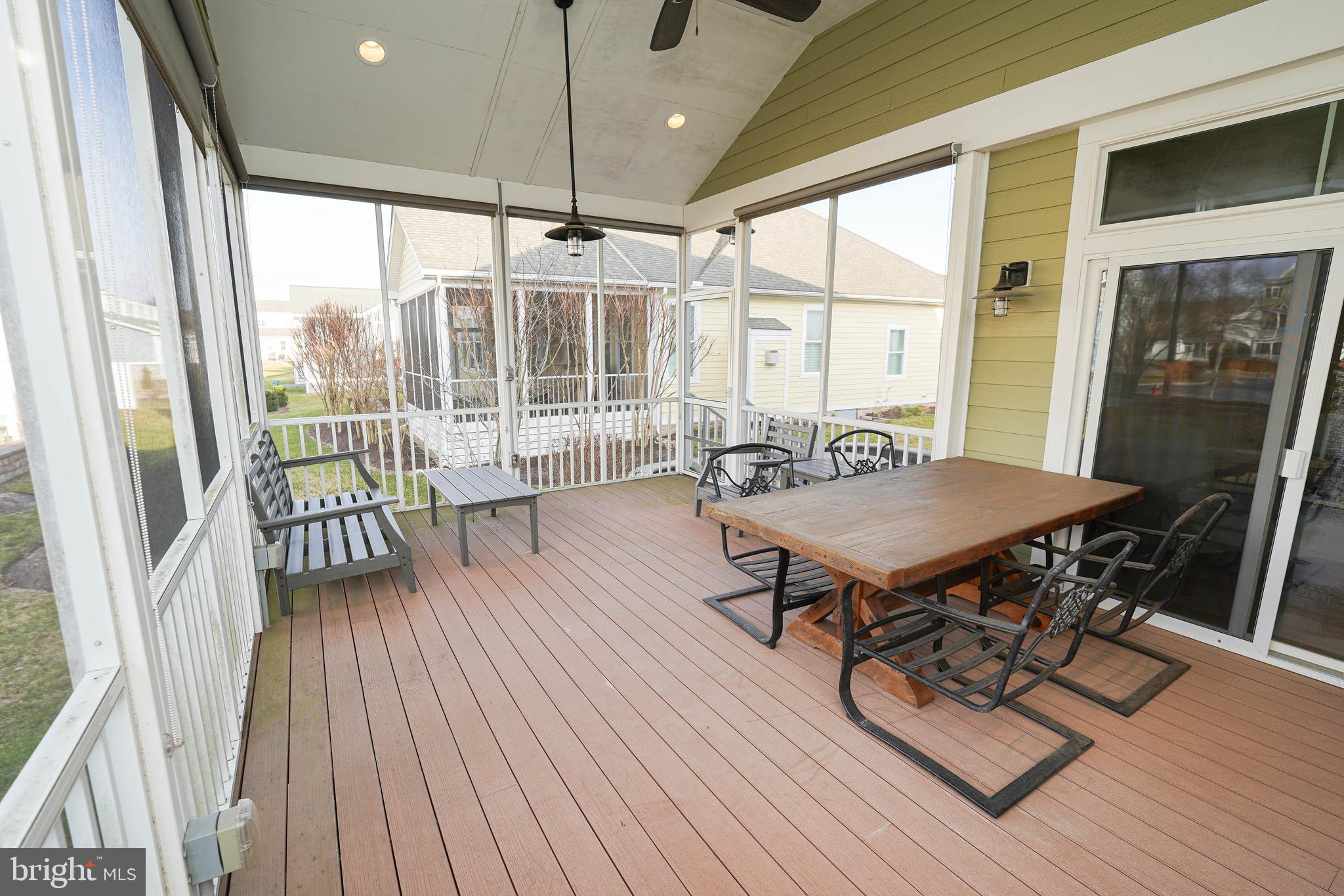 BAYSIDE - Residential