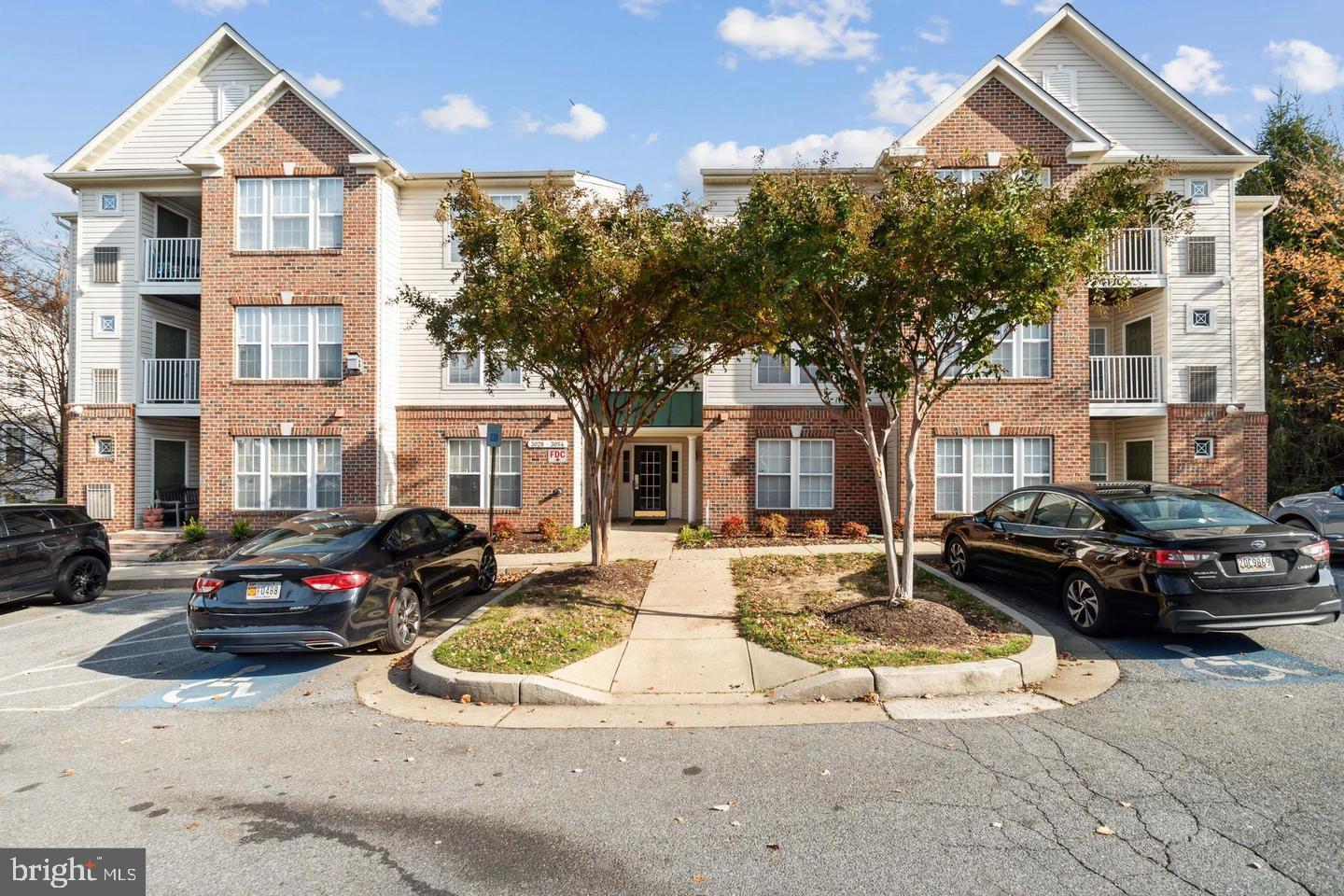 *** Open House: Sunday, 03/16 between  1:00 PM -  03:00 pm EST******
Don't miss this great condo rental opportunity in the heart of Owings Mills! Two bedroom, two bath LOWER level unit with secure building entry with main floor access so do not have to use elevator to get to unit. Open floorplan with full of natural light, large dining area and living room! Kitchen features stainless steel appliances and granite counter tops with great cabinet space. Master bedroom with walk-in closet and attached bath! Second spacious bedroom with entrance to second full bath. Full size washer and dryer in unit! The community features hiking trails, swimming pools, playgrounds and tennis courts. Convenient to pools, shopping, restaurants and metro.