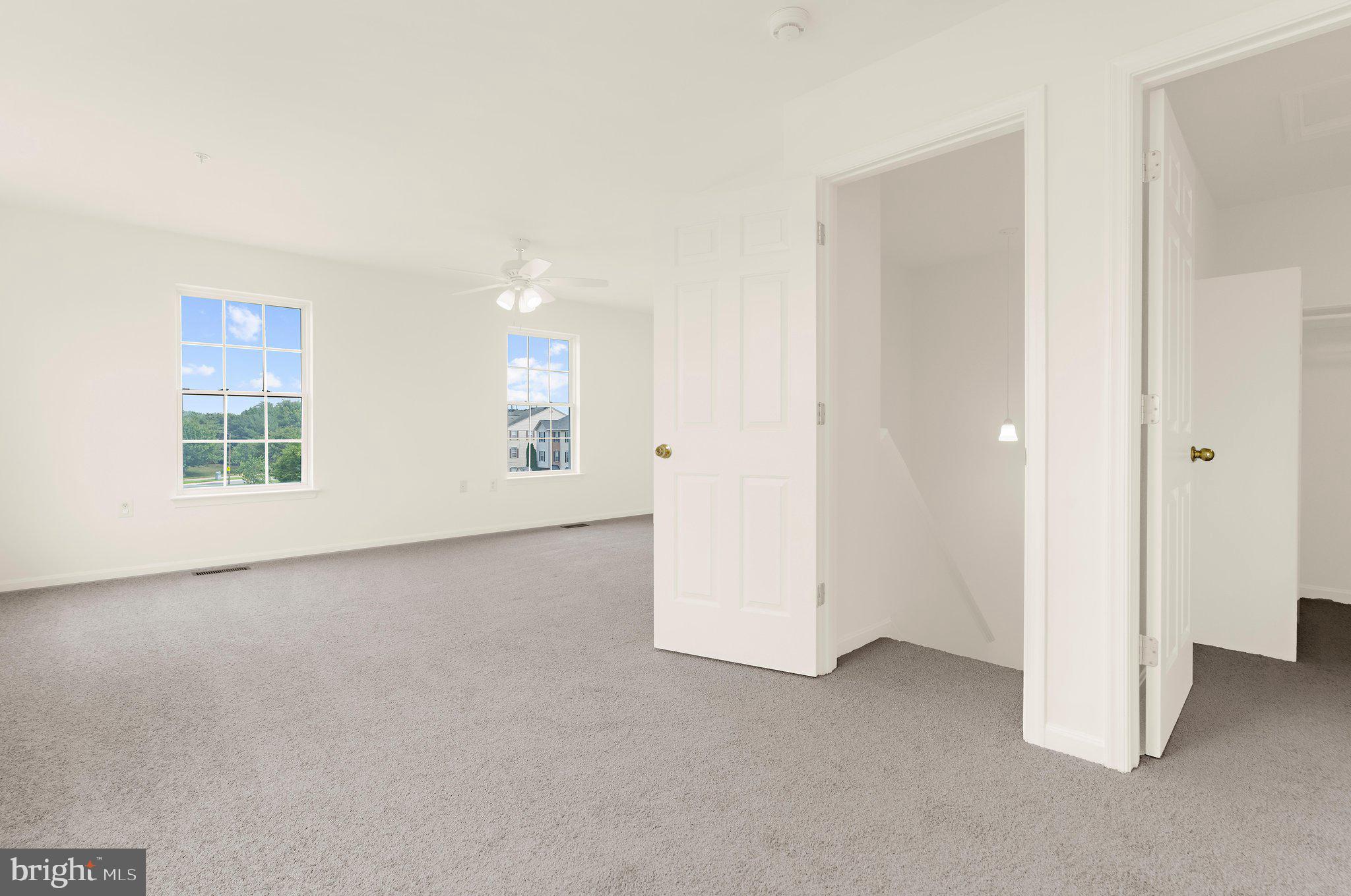SEVEN OAKS - Residential
