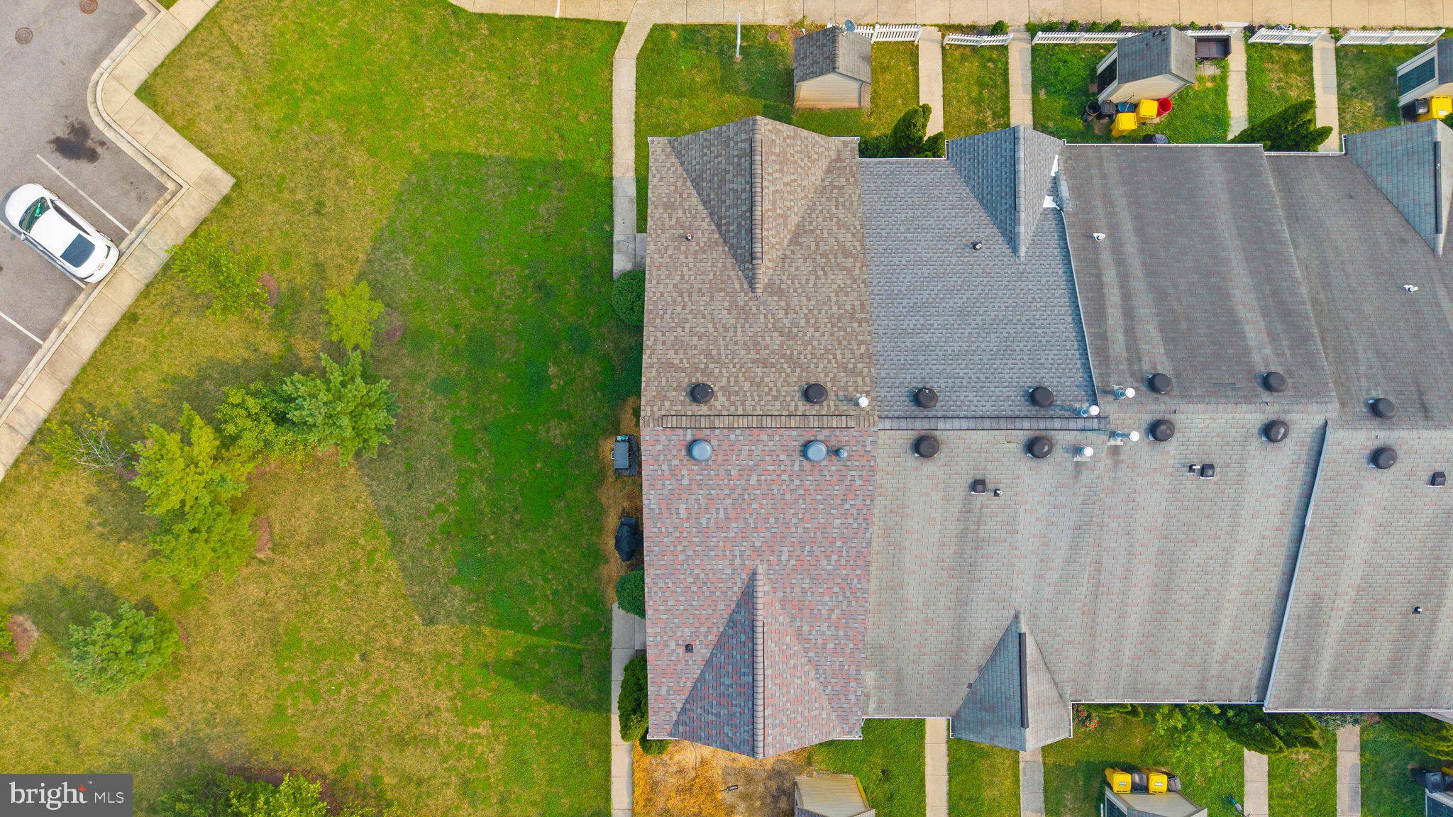SEVEN OAKS - Residential