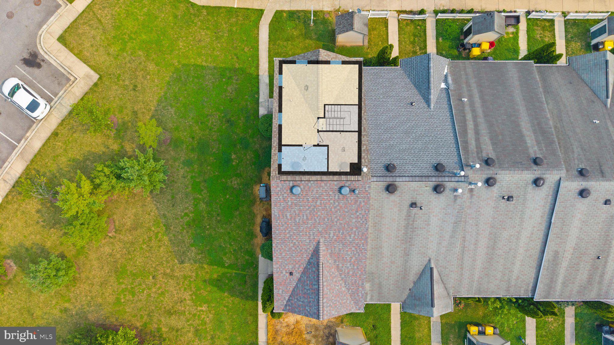 SEVEN OAKS - Residential