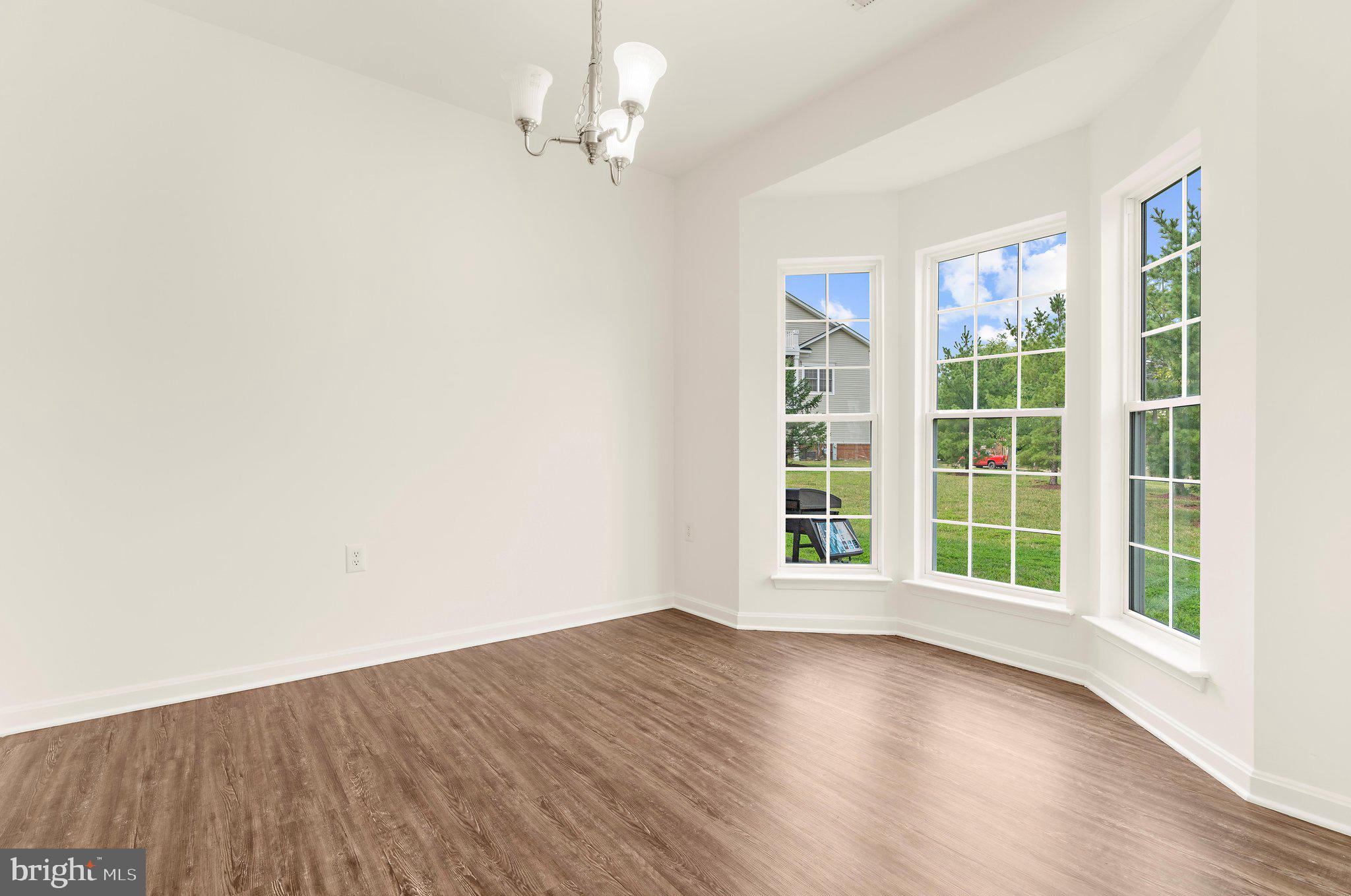 SEVEN OAKS - Residential