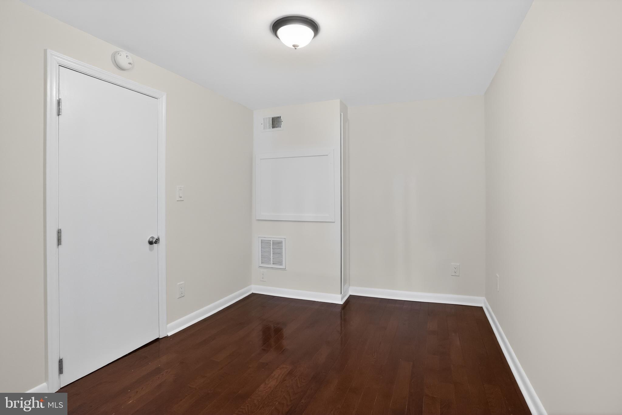 PHILADELPHIA (SOUTH) - Residential