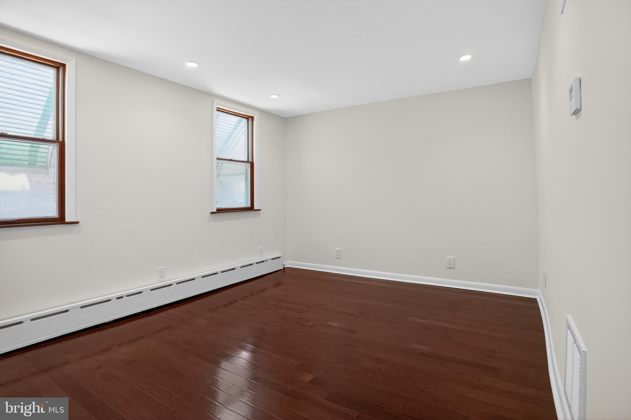 PHILADELPHIA (SOUTH) - Residential