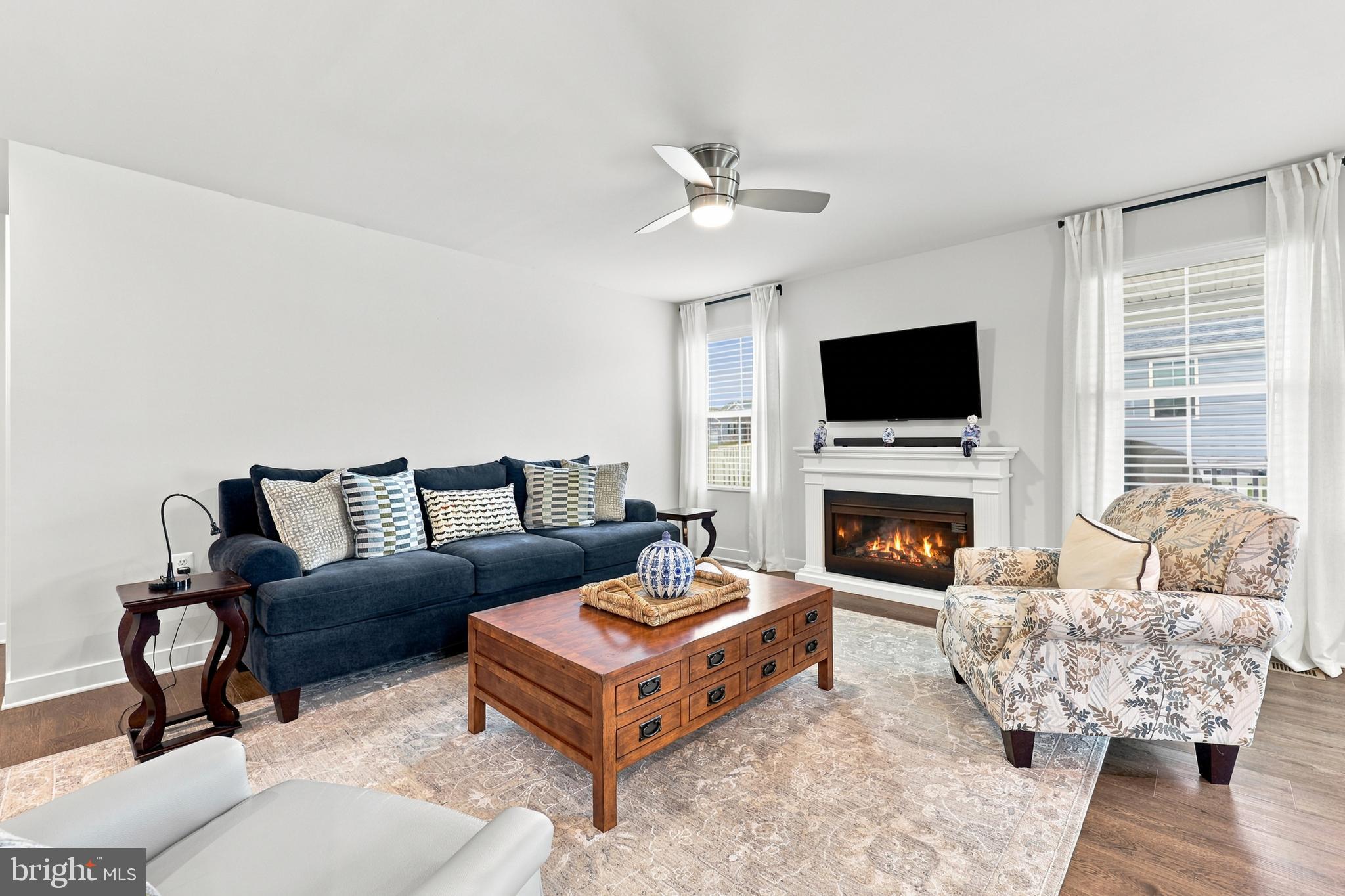 CARDINAL POINTE - Residential
