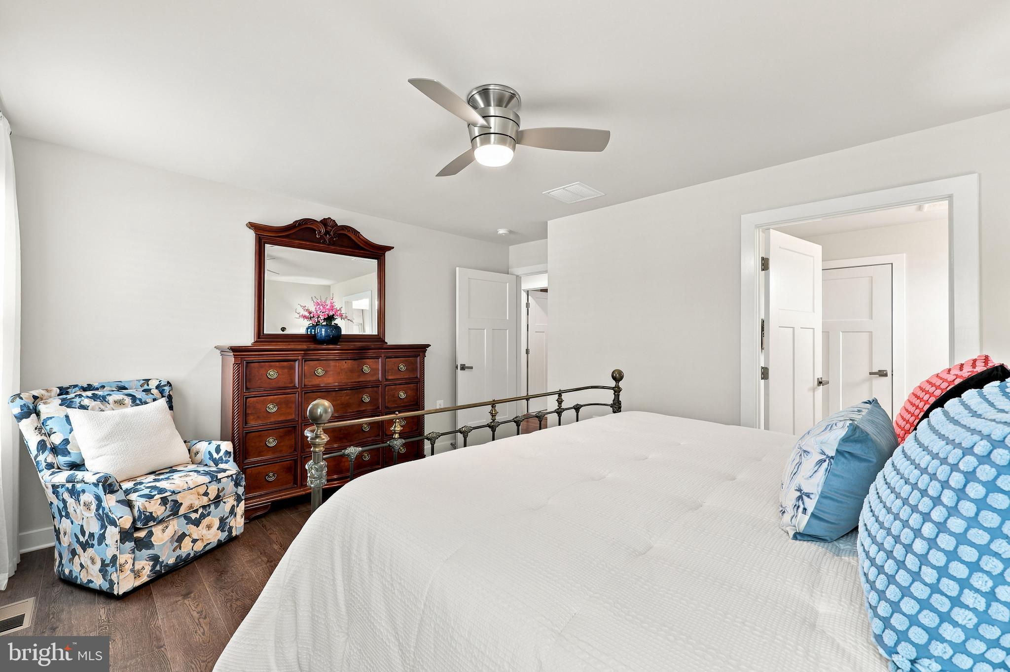 CARDINAL POINTE - Residential
