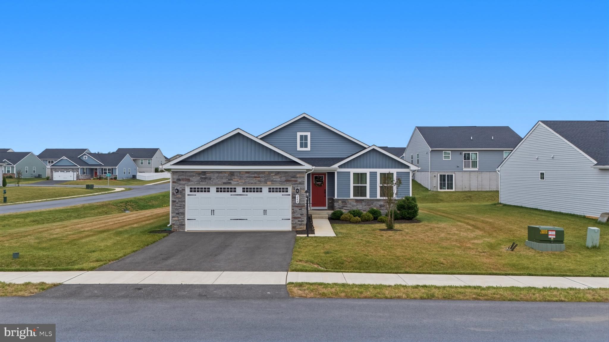 CARDINAL POINTE - Residential