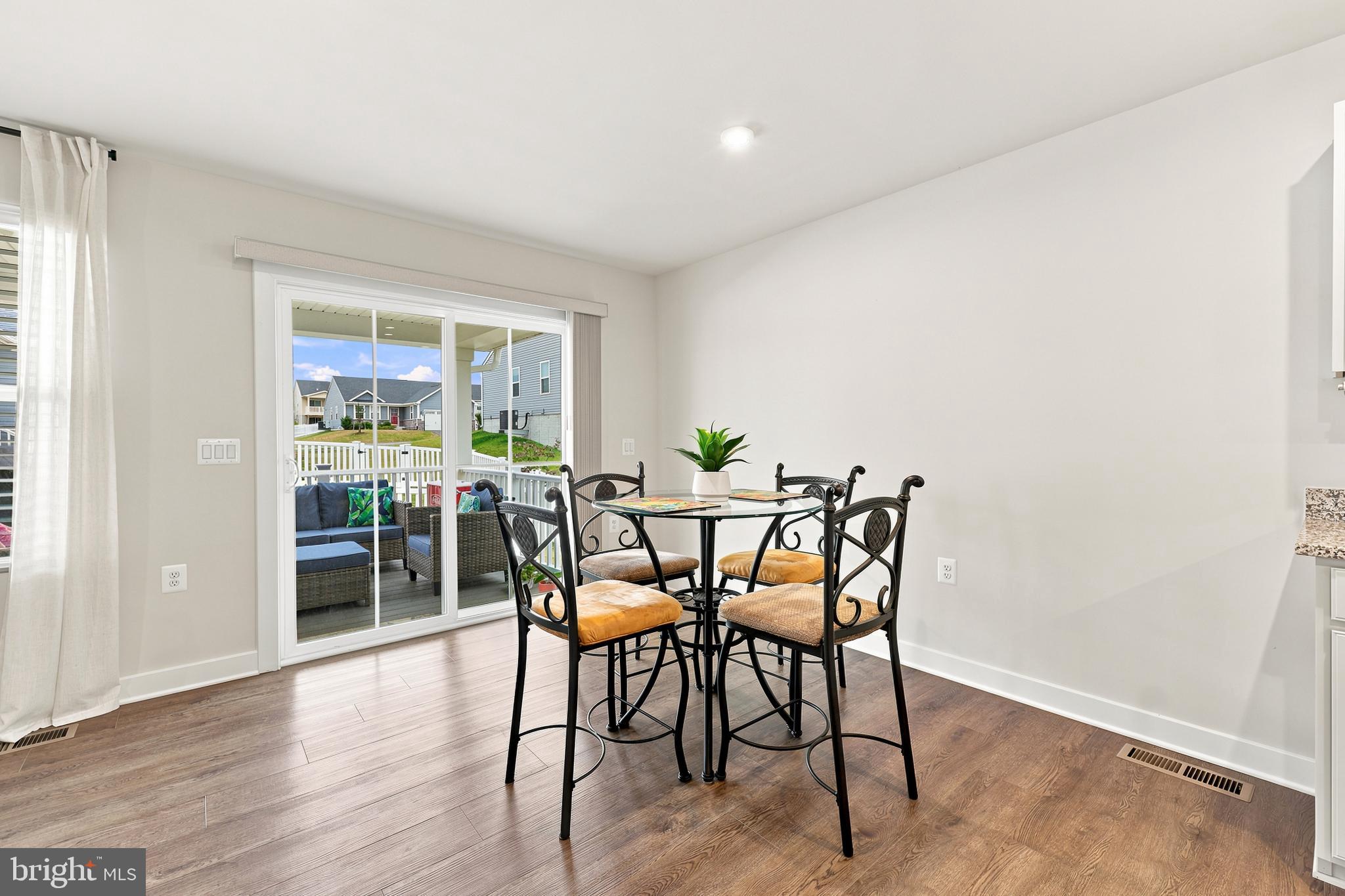CARDINAL POINTE - Residential