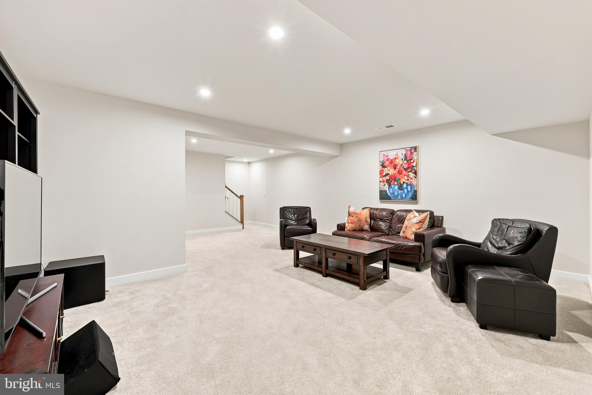 CARDINAL POINTE - Residential