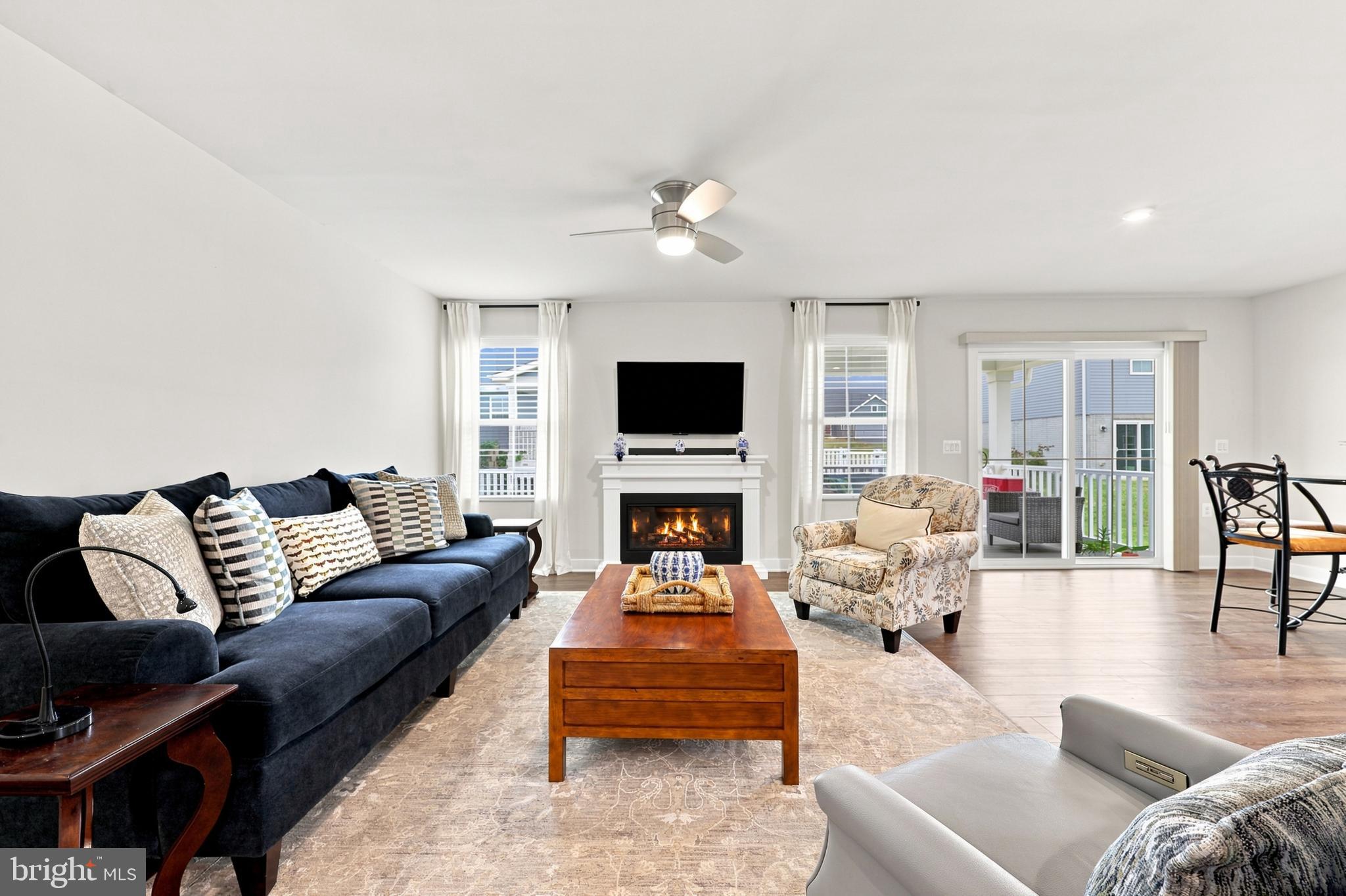 CARDINAL POINTE - Residential