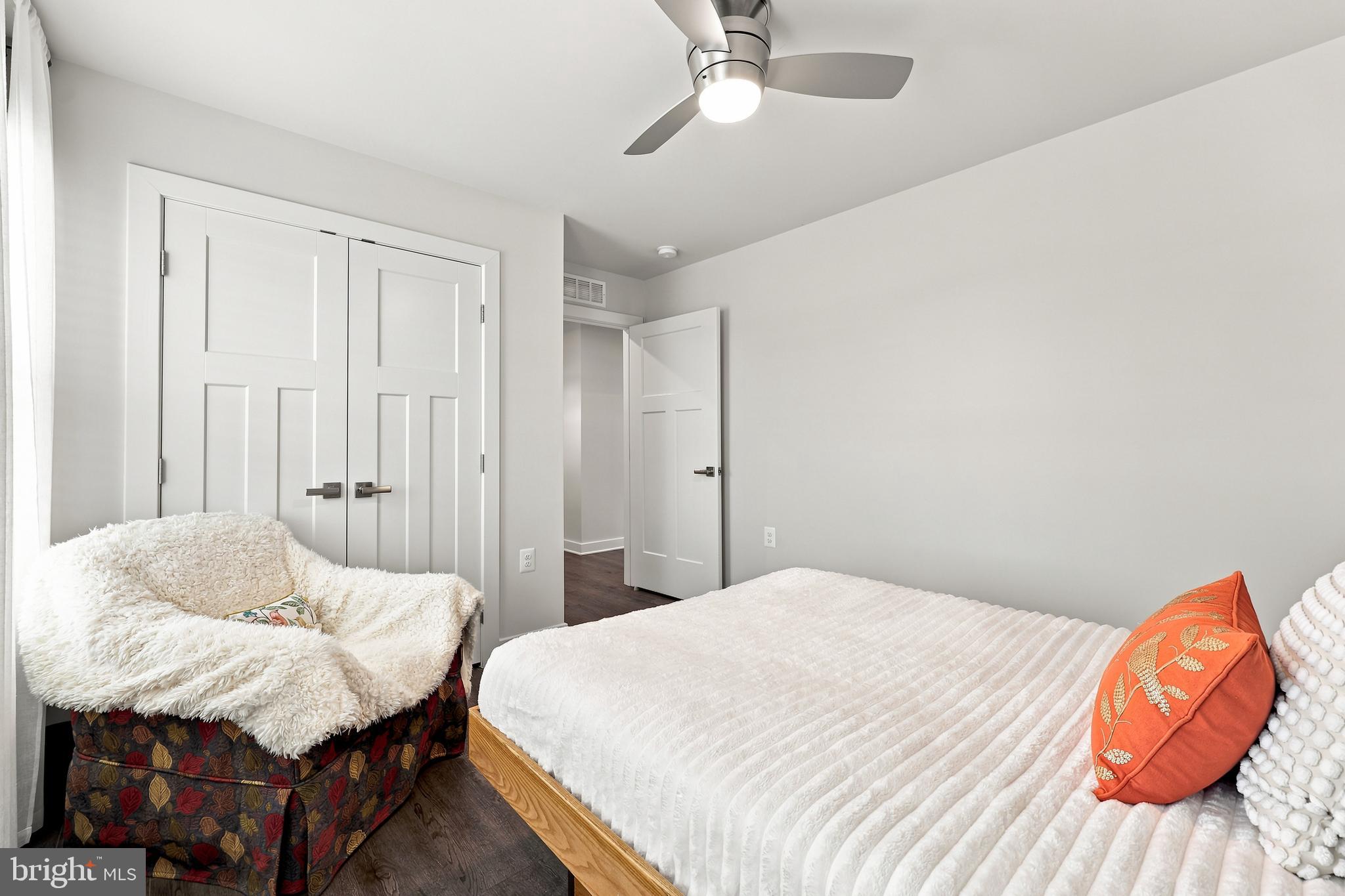 CARDINAL POINTE - Residential