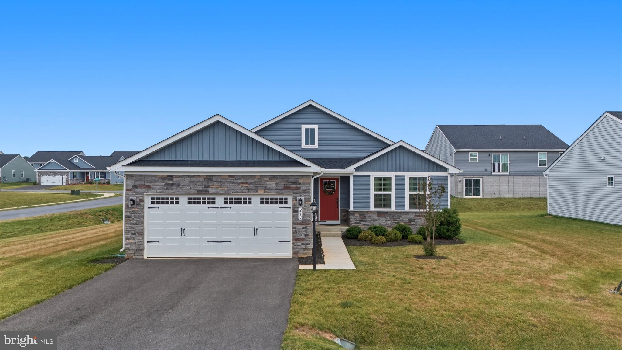 CARDINAL POINTE - Residential