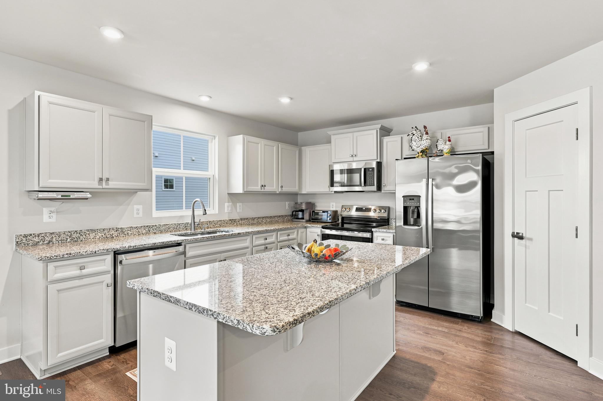 CARDINAL POINTE - Residential