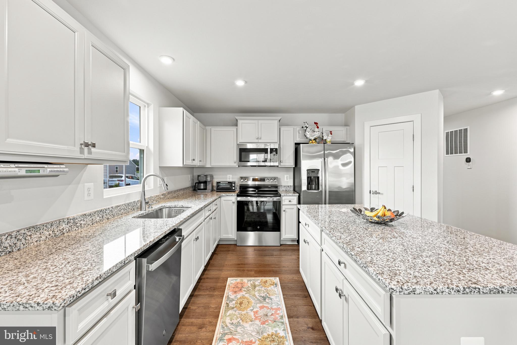 CARDINAL POINTE - Residential