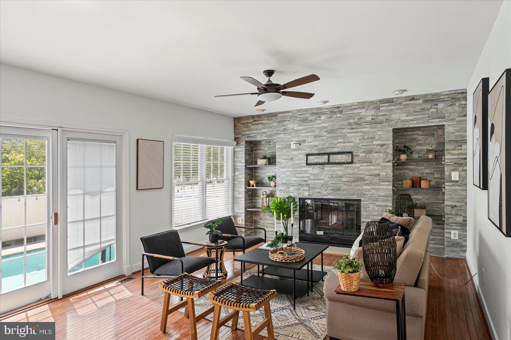 CEDARSIDE FARM - Residential
