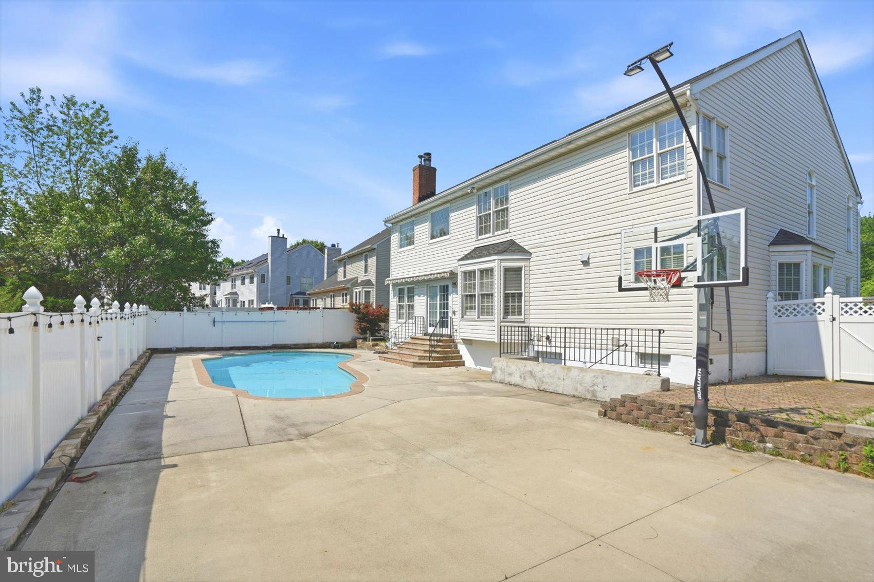CEDARSIDE FARM - Residential