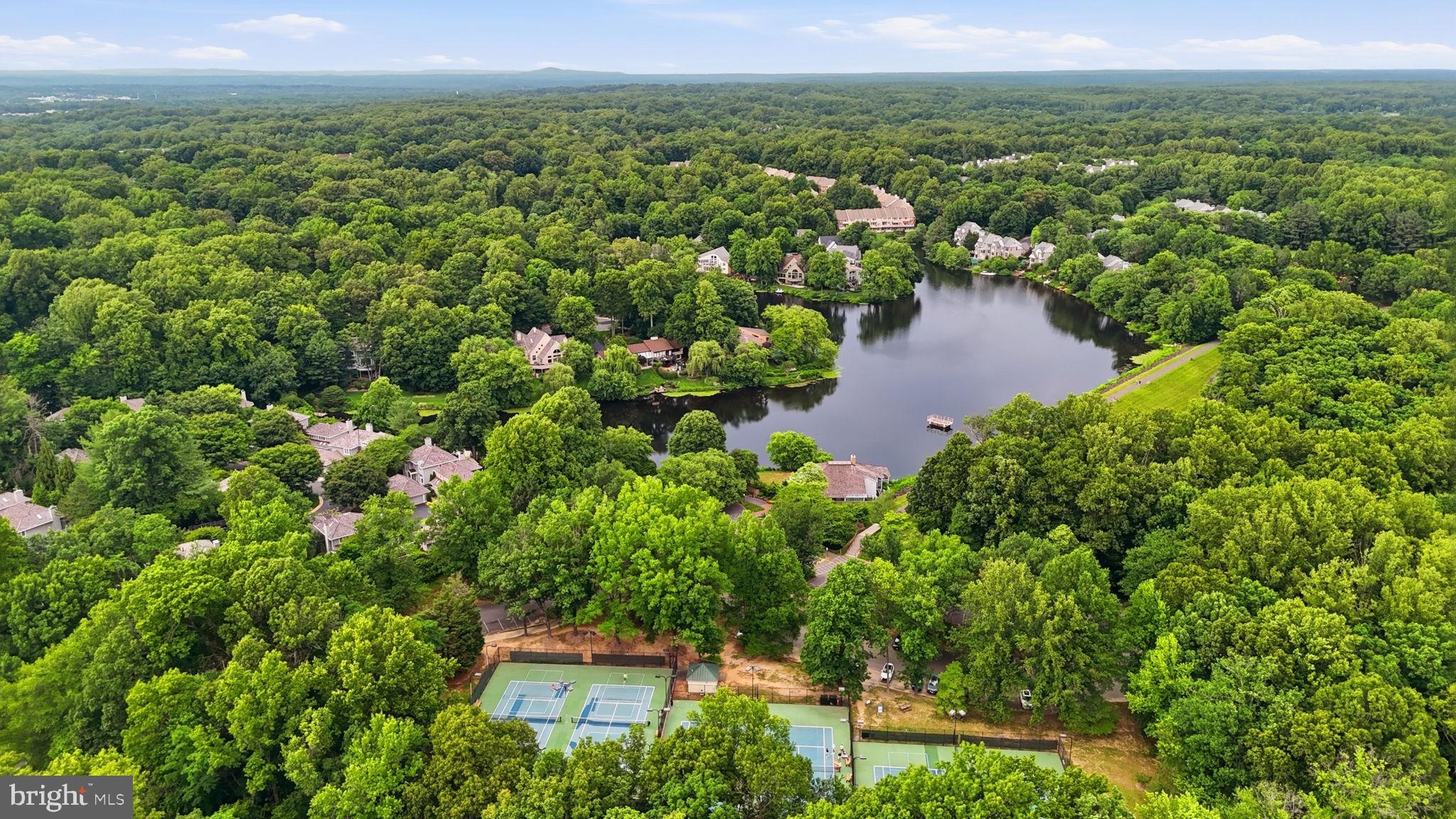 RESTON - Residential