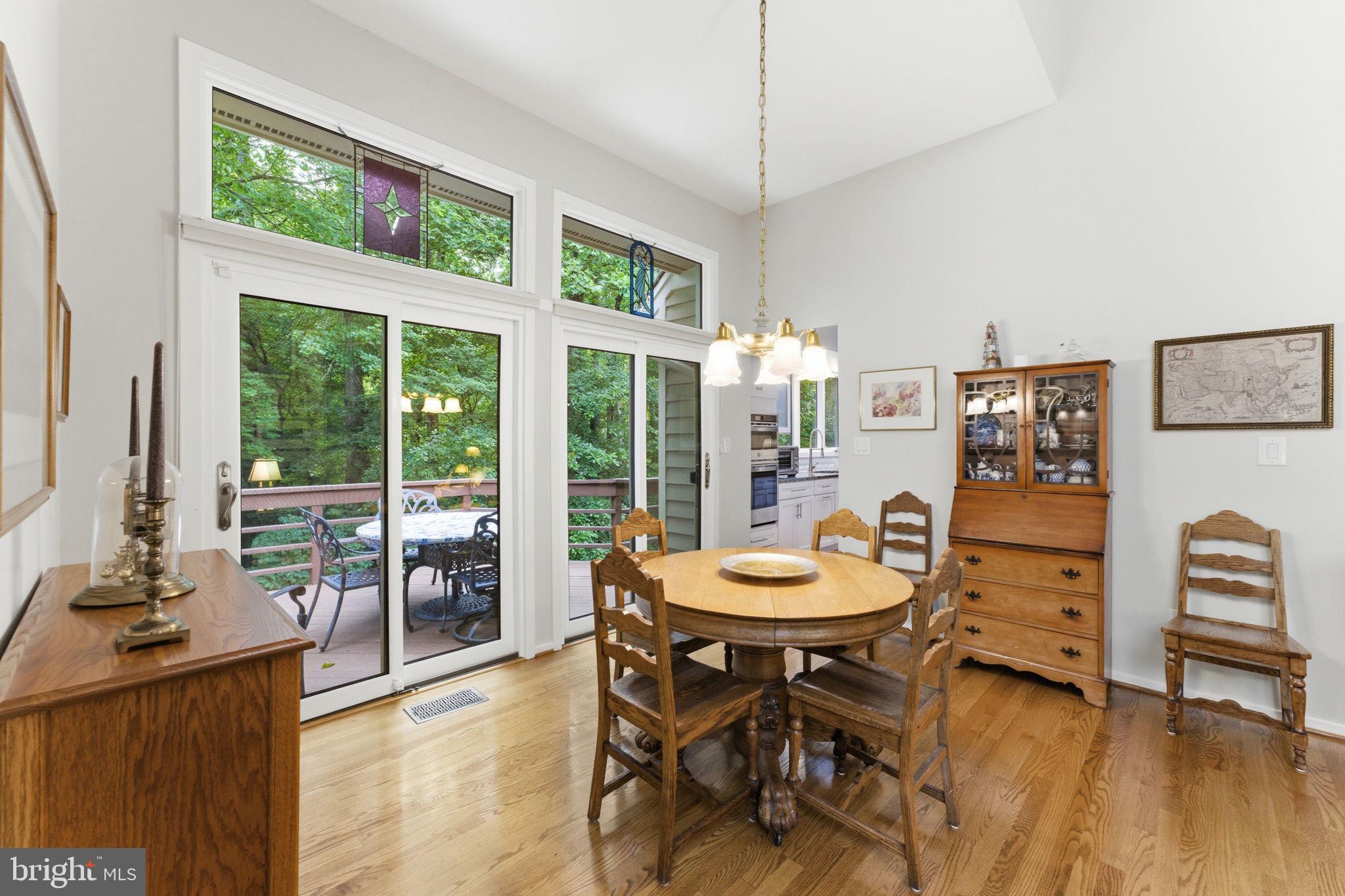 RESTON - Residential