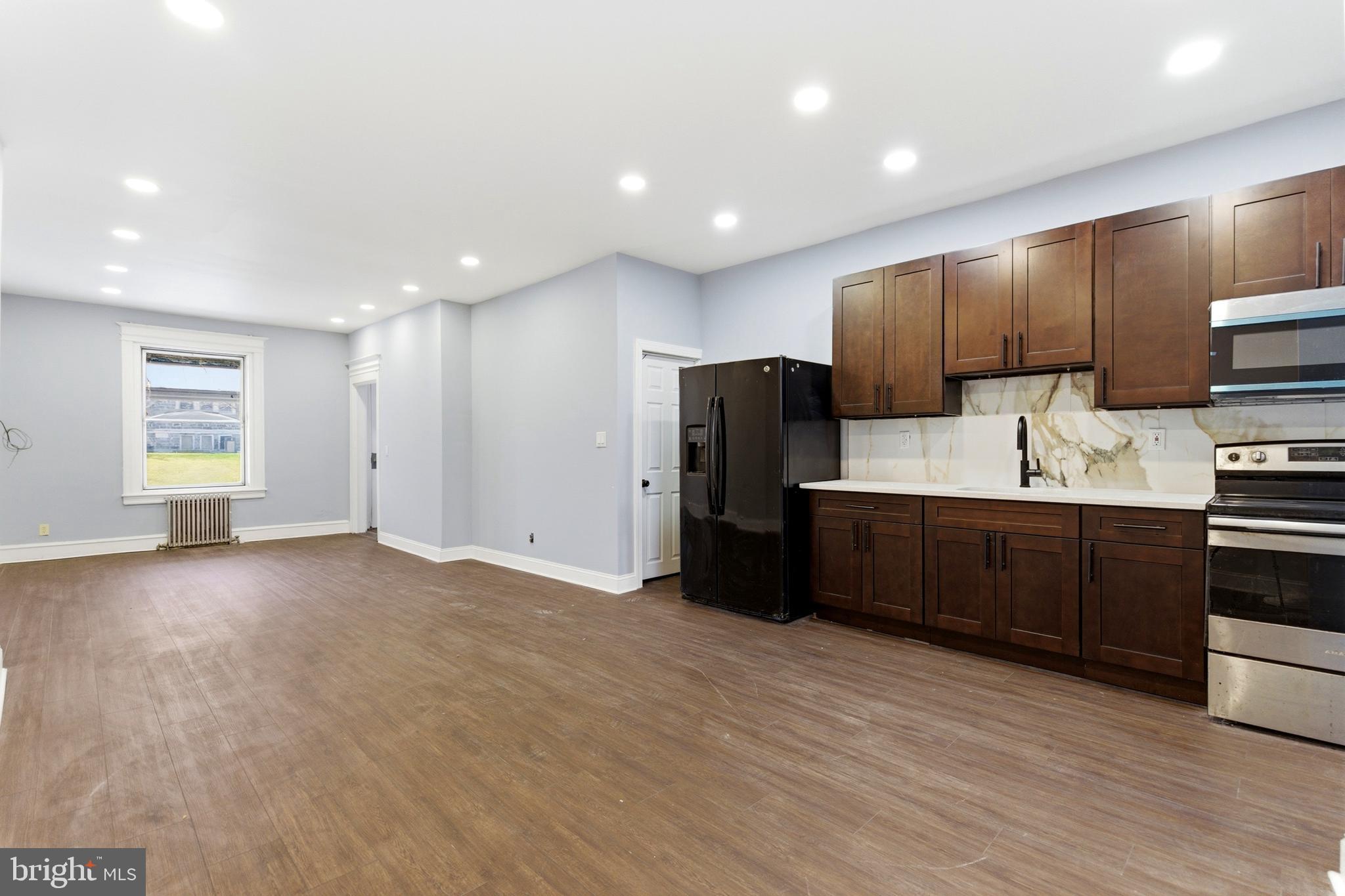 HIGHLAND PARK - Residential