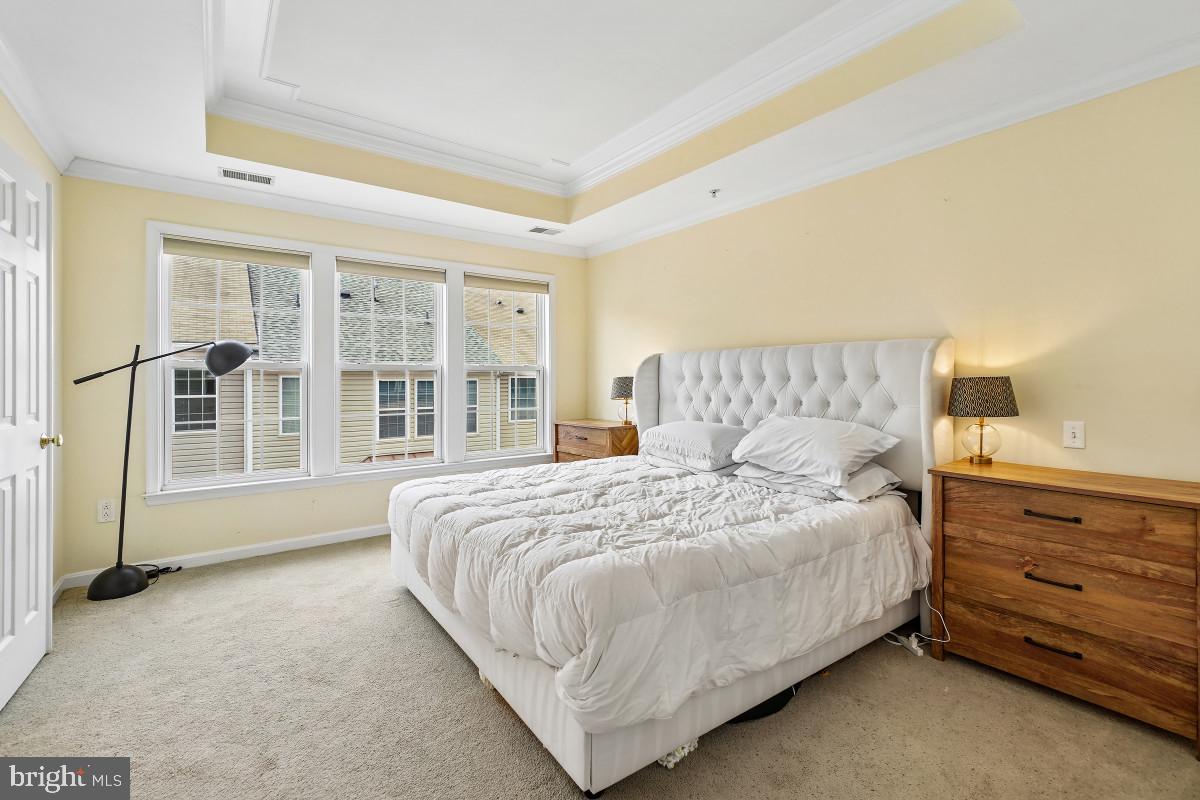 WHEATON HILLS - Residential