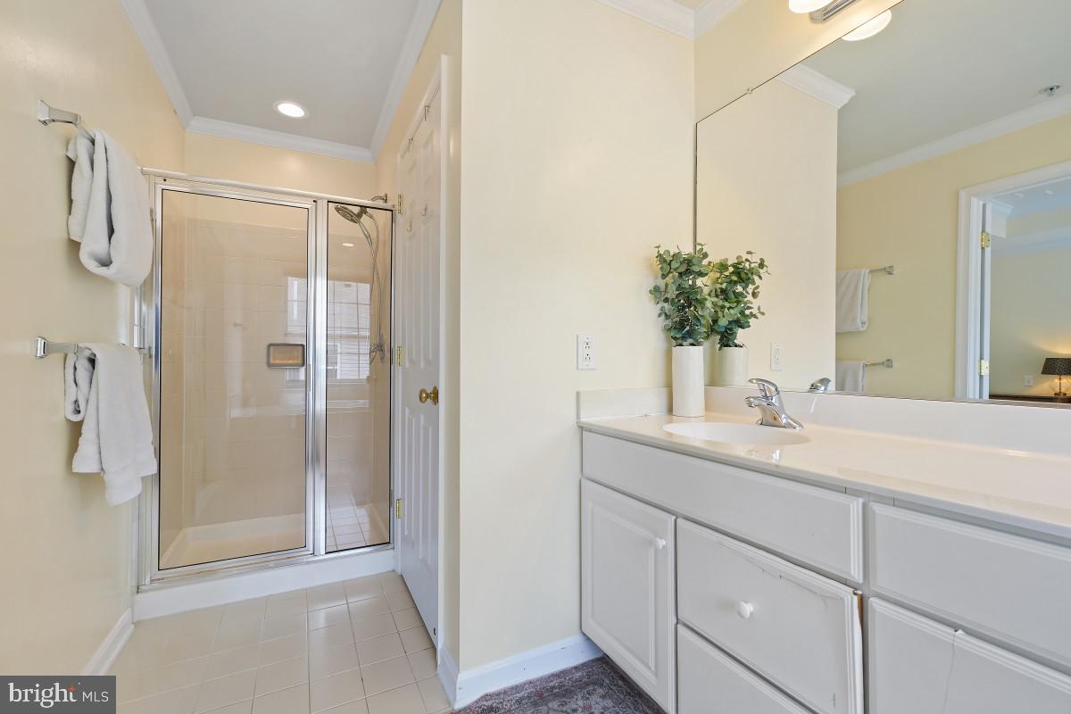 WHEATON HILLS - Residential