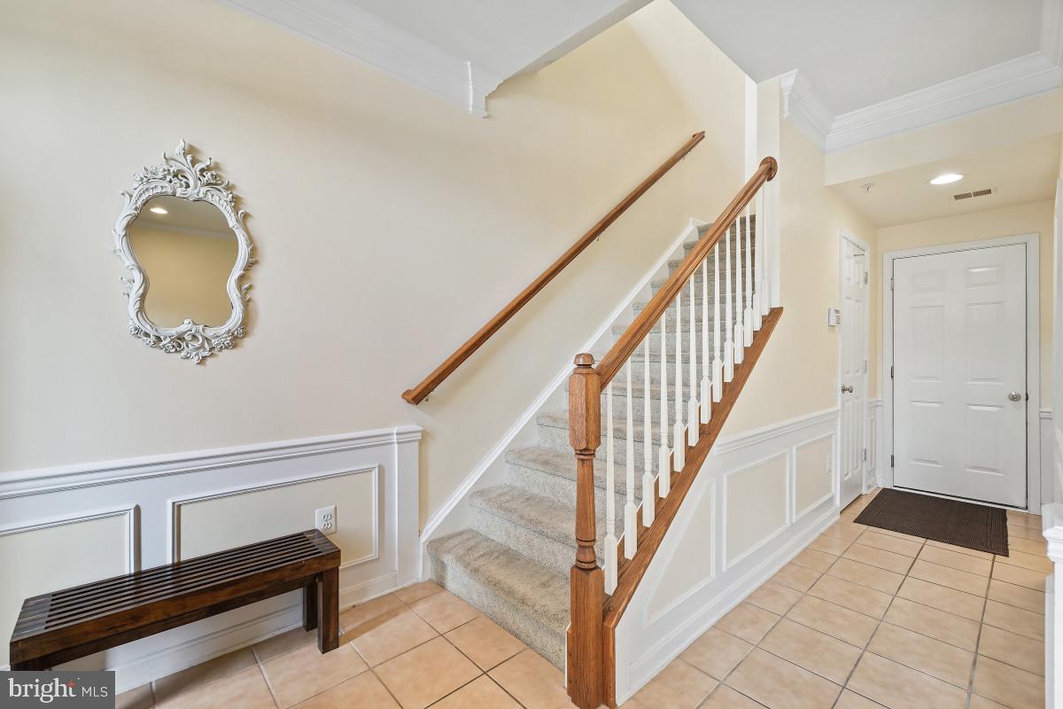 WHEATON HILLS - Residential
