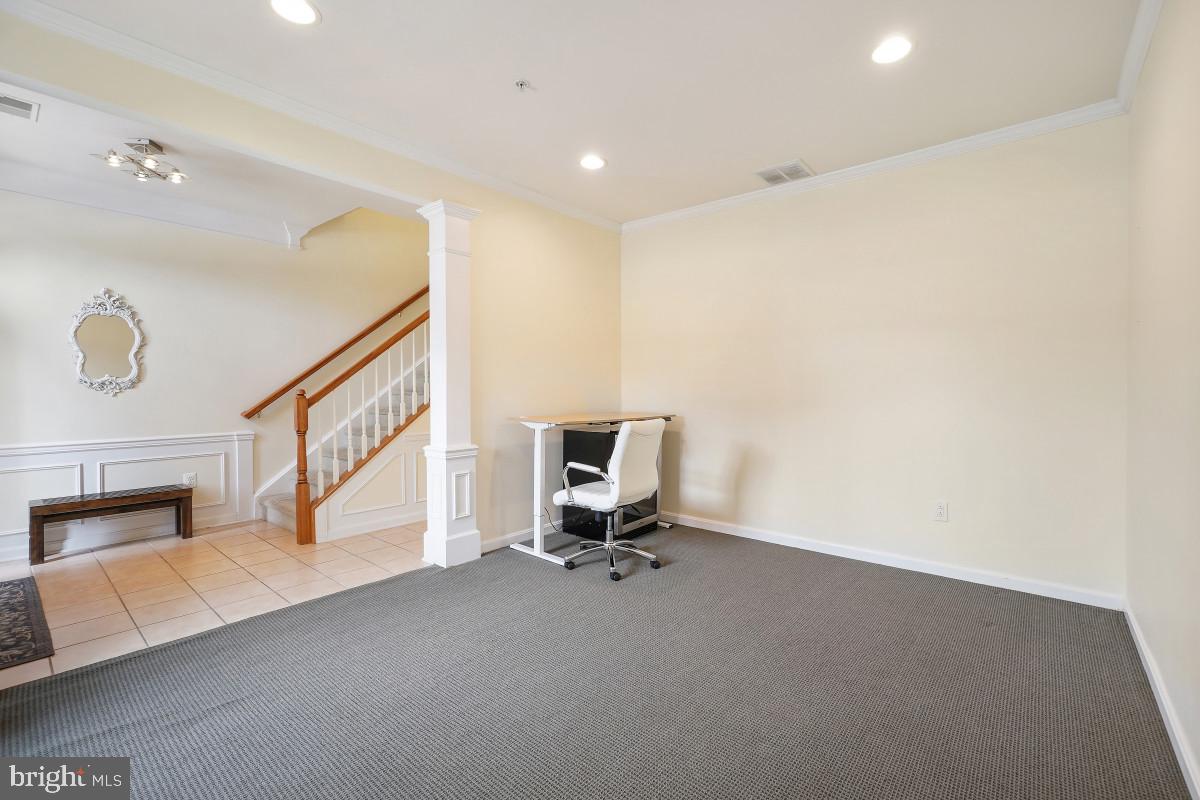WHEATON HILLS - Residential