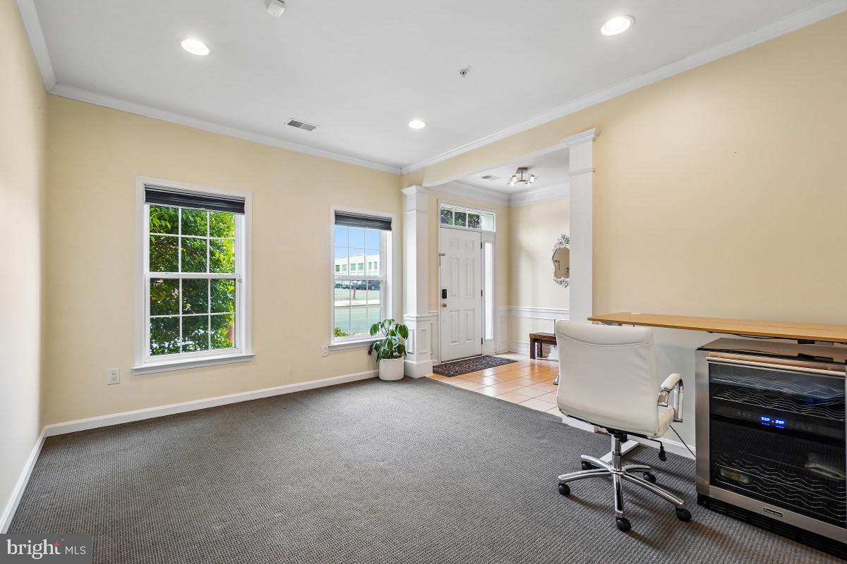 WHEATON HILLS - Residential