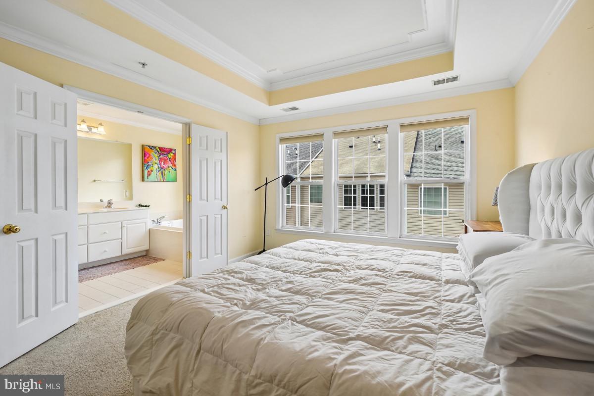 WHEATON HILLS - Residential