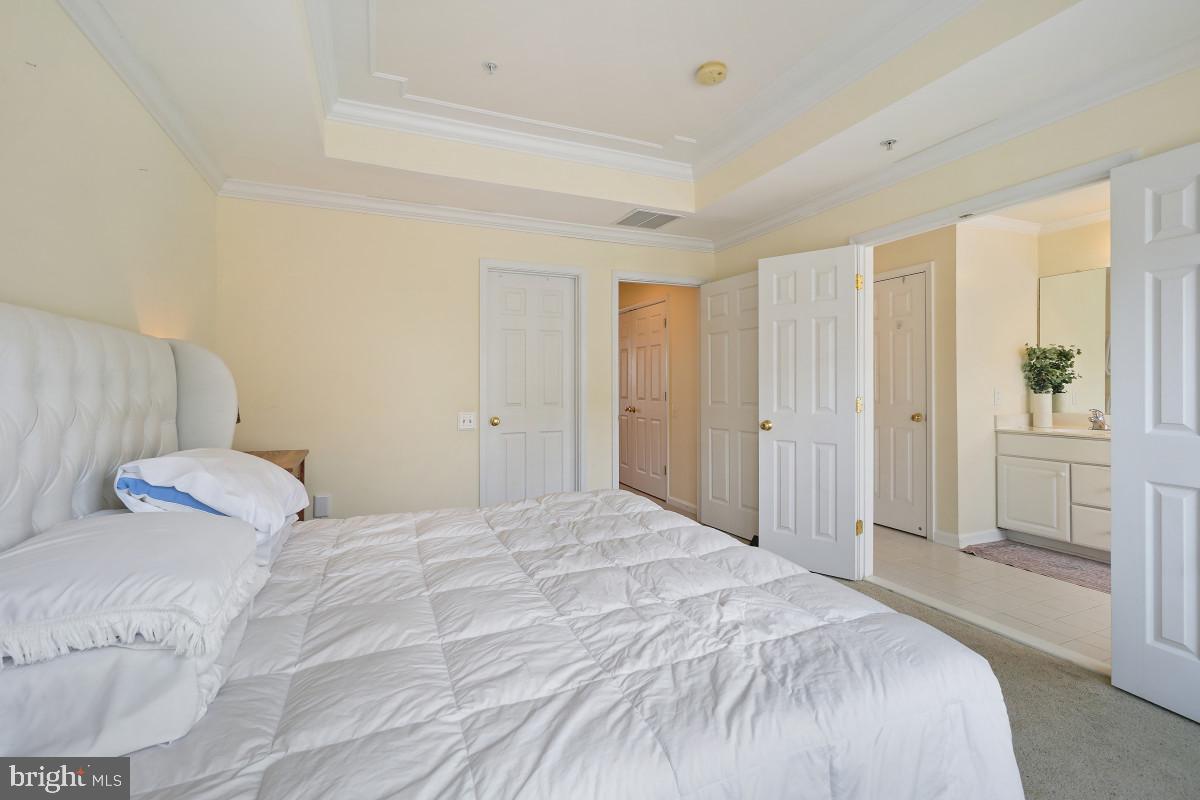 WHEATON HILLS - Residential