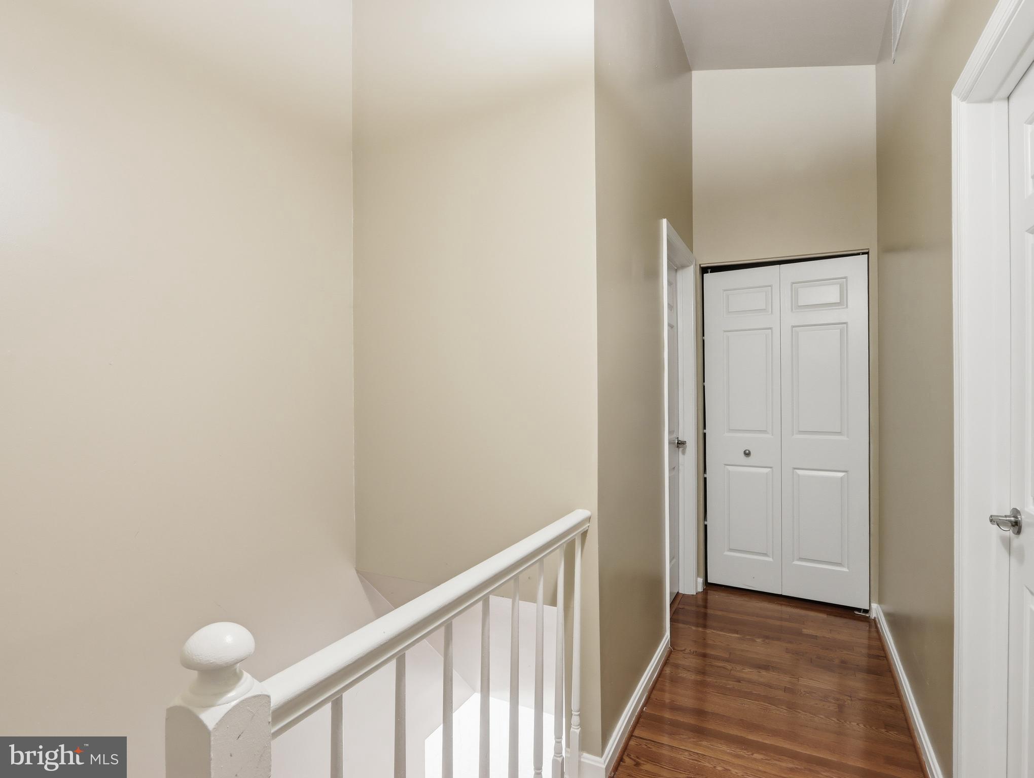COURTLAND WOODS - Residential