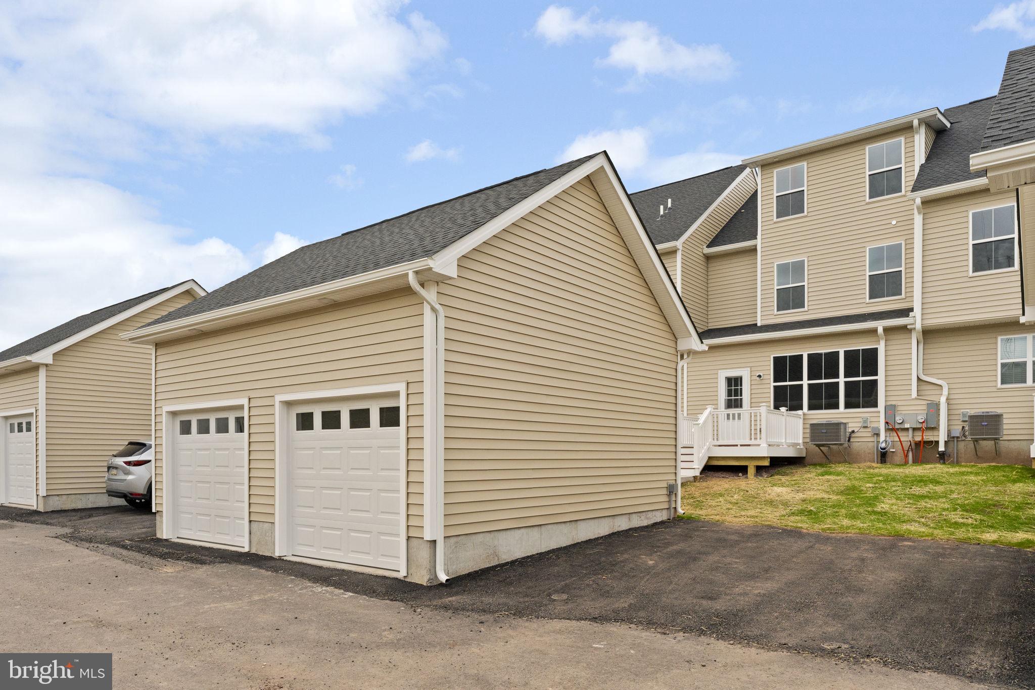 PERRY MILL - Residential