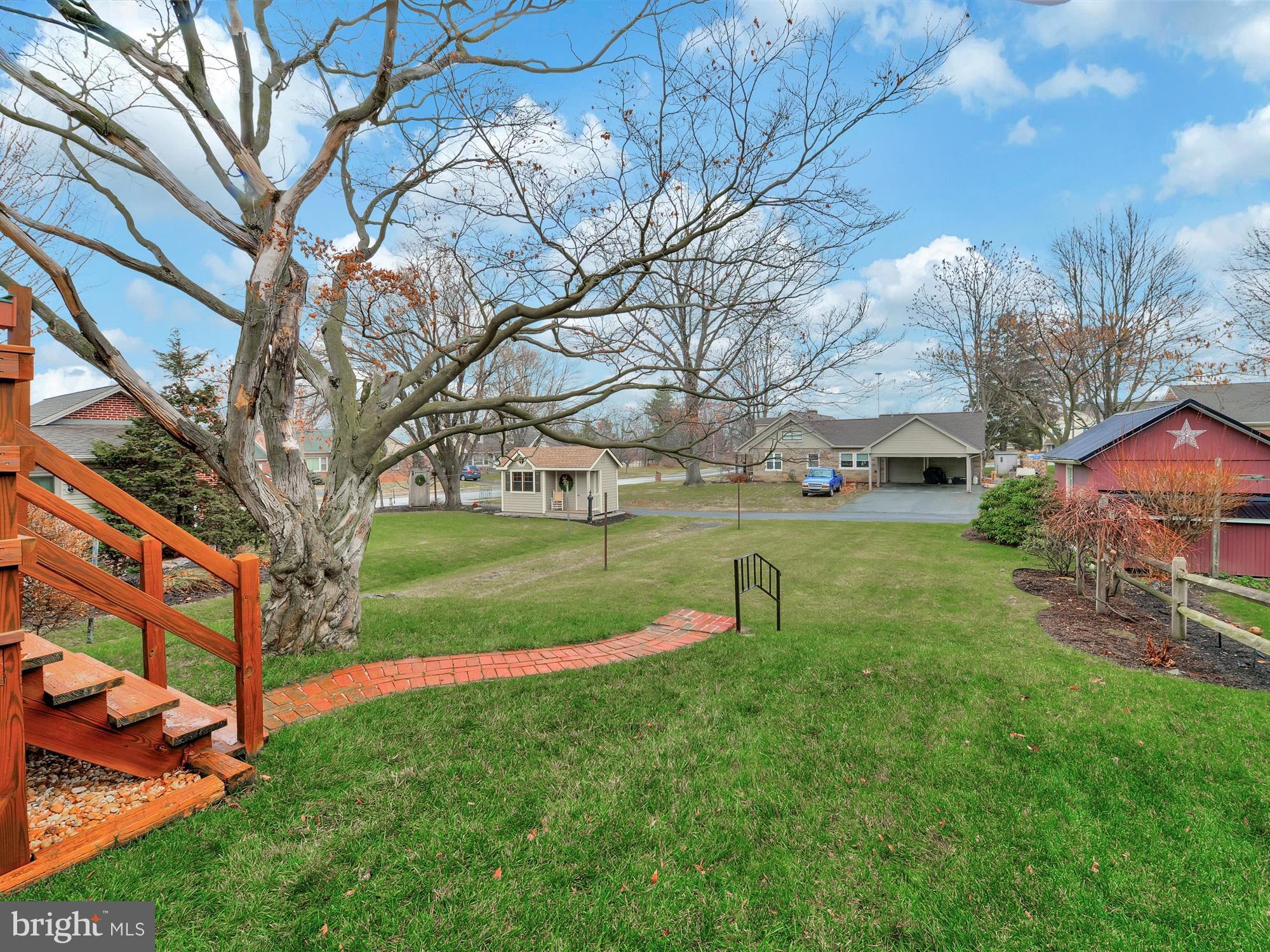 NEW HOLLAND - Residential