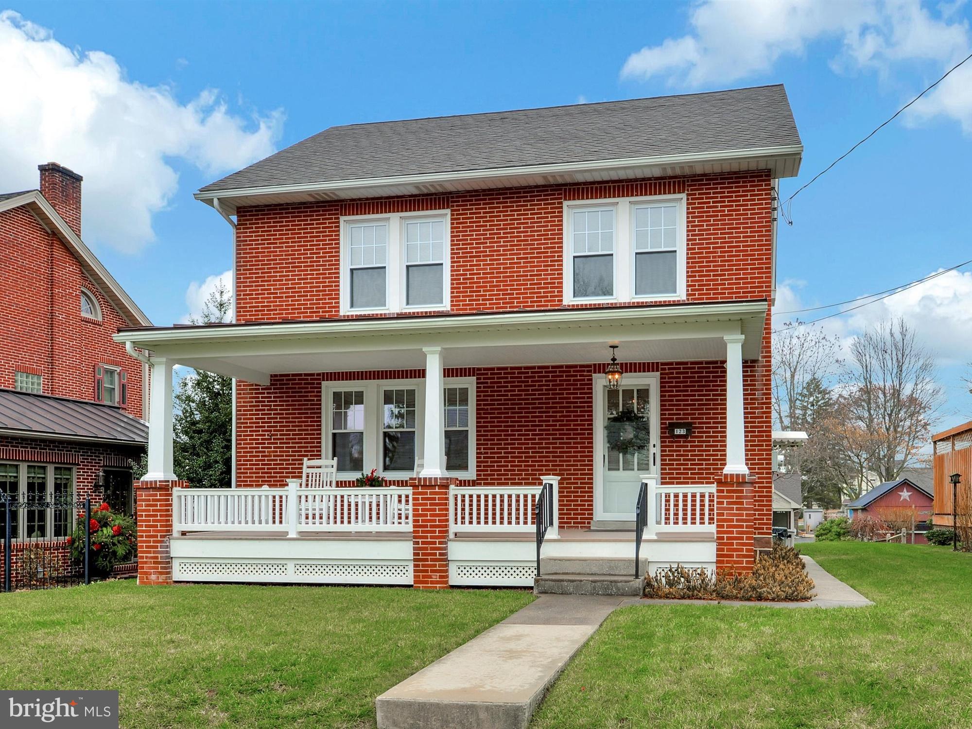 NEW HOLLAND - Residential