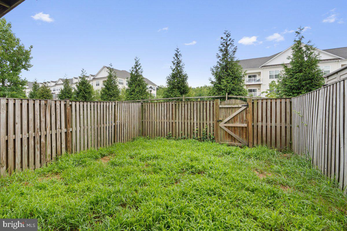 CHAPLINE PLACE - Residential