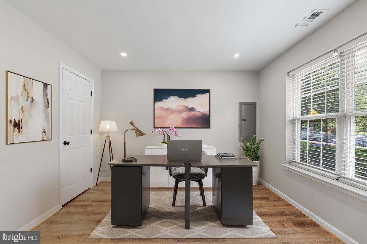 CHAPLINE PLACE - Residential