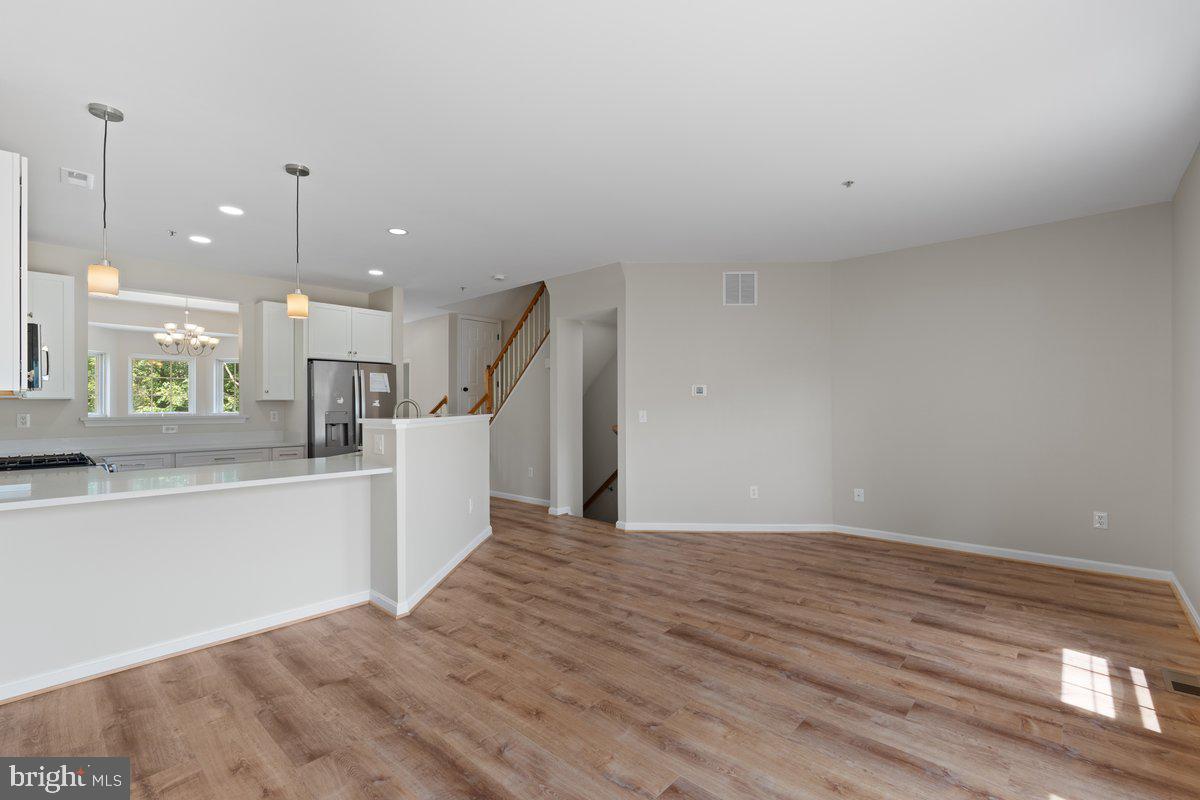 CHAPLINE PLACE - Residential