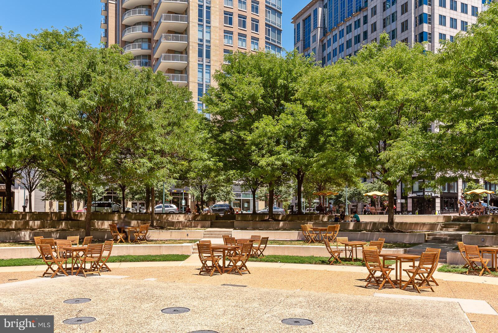 RESTON - Residential Lease