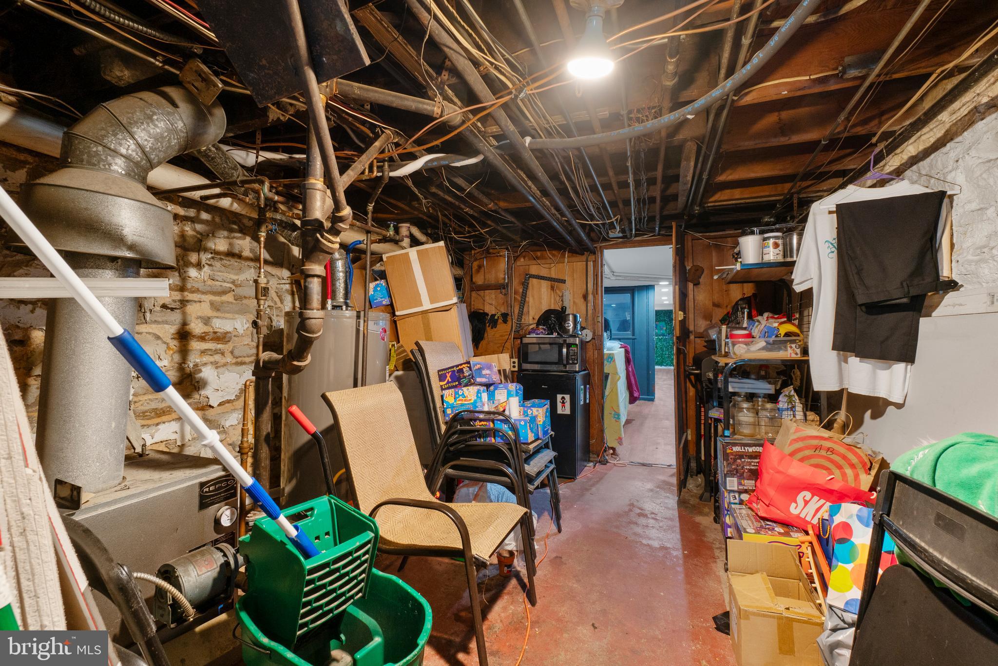 CHARLES VILLAGE - Residential Income