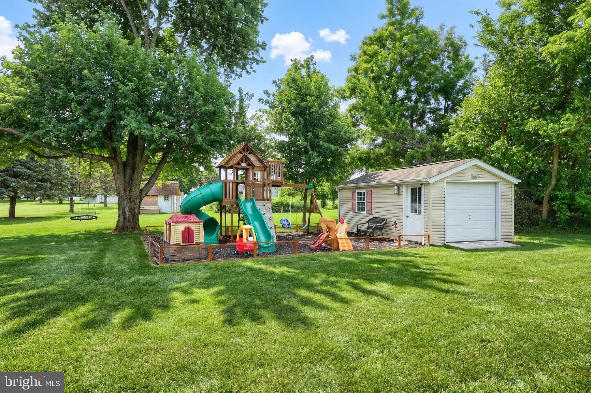 MEADOWVIEW ESTATES - Residential