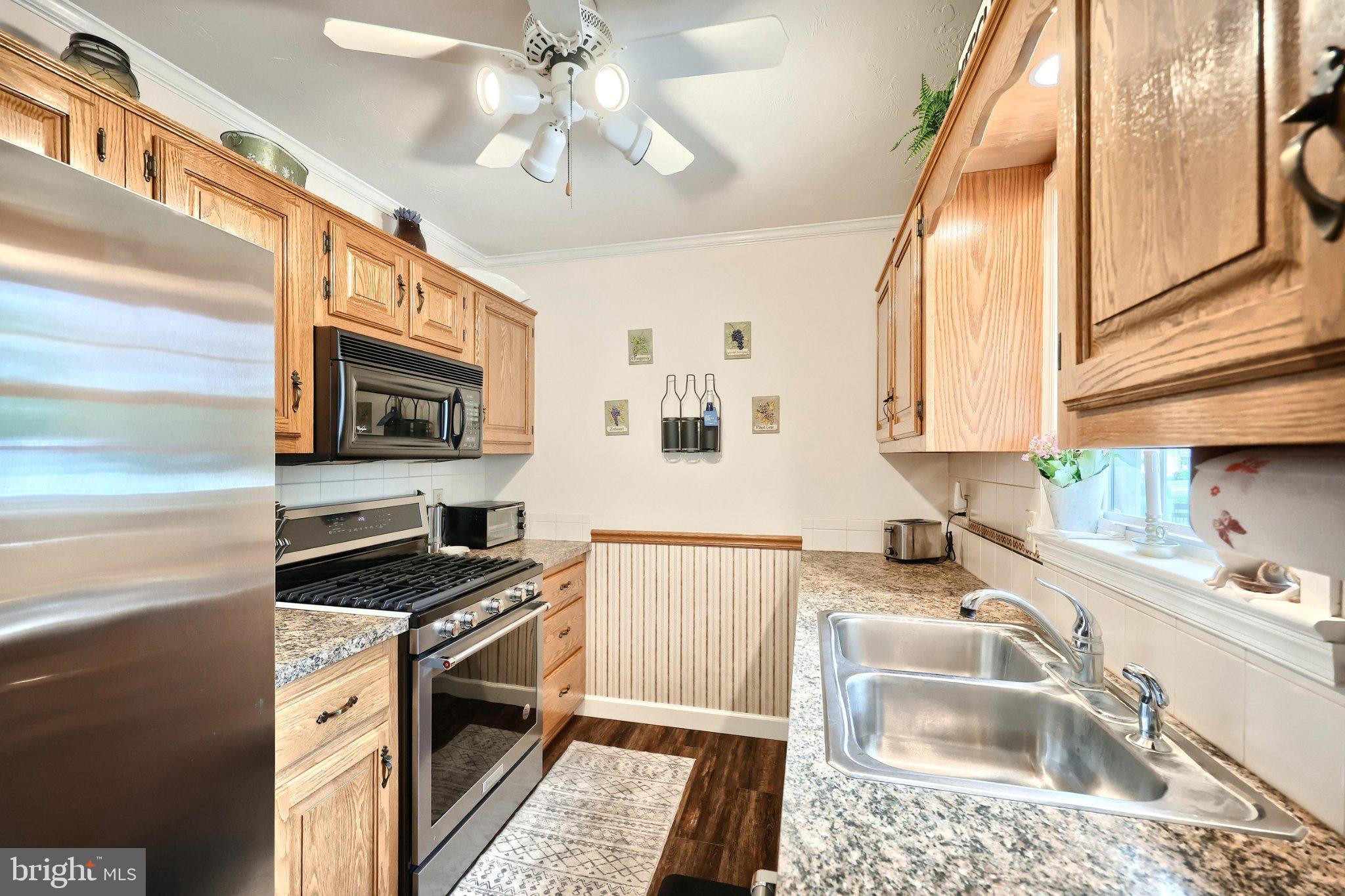 MEADOWVIEW ESTATES - Residential